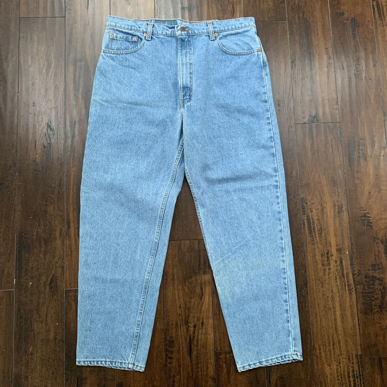 Levis 550 Vintage 90s Tapered Leg USA Relaxed Fit Jeans 40x30 Light Wash 36x30