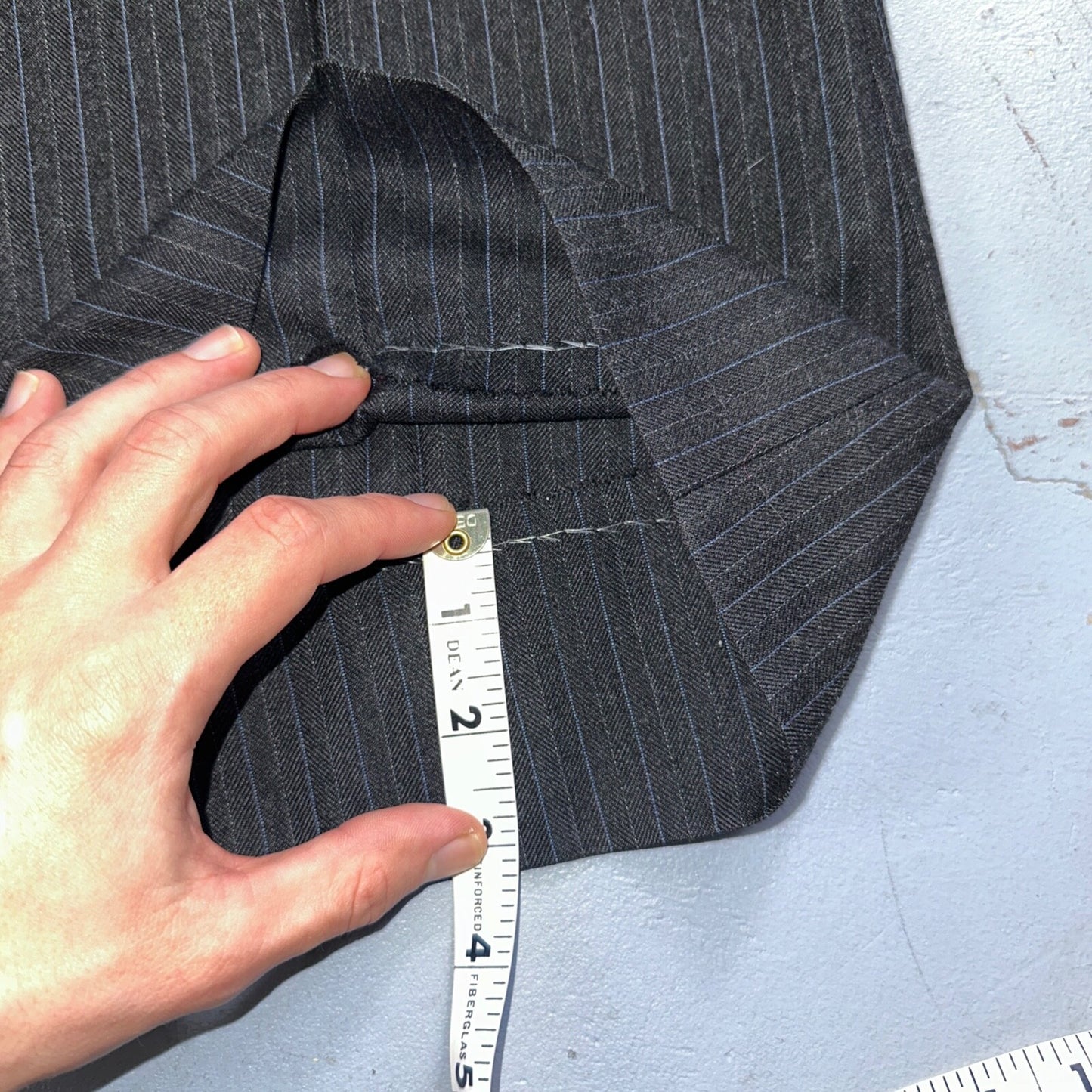 VTG Botany 500 Couture 42 USA MADE 2Pc Black/Gray Pinstriped Wool Suit