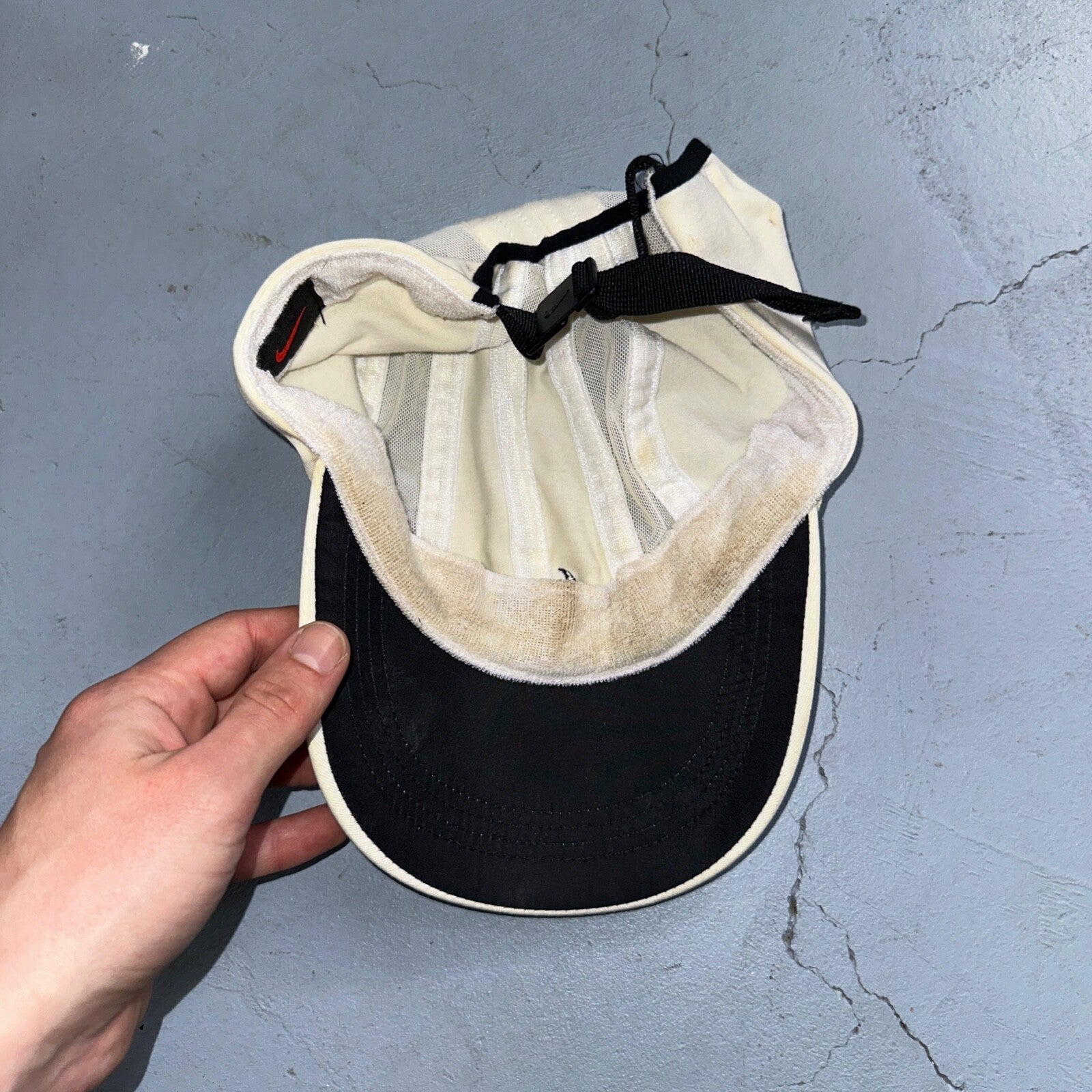 Nike Vintage Hat Cap Strap Back Swoosh Mesh Panel Tailwind Mens 90s Air Max