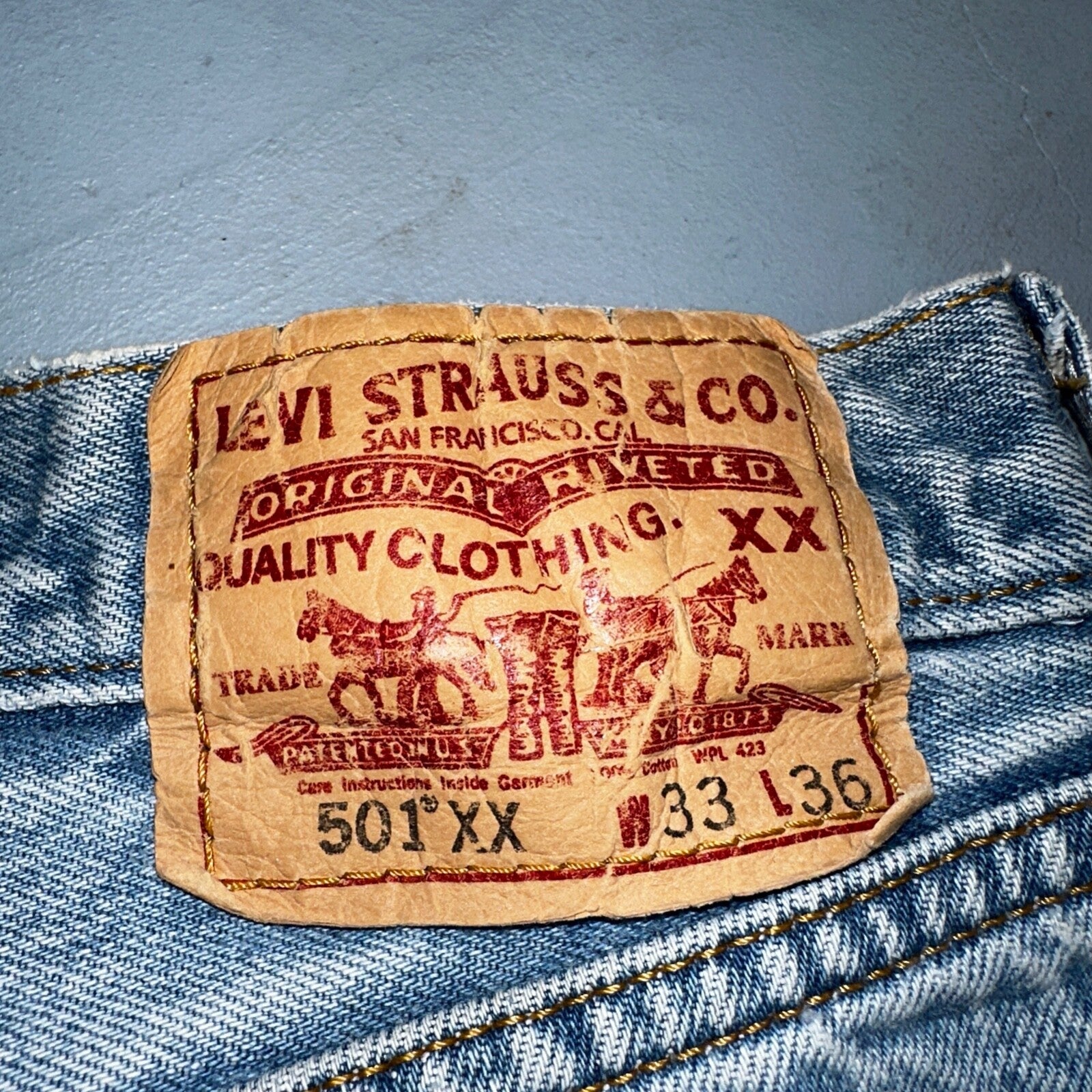 Levis 501 Vintage Y2K XX Straight Leg Jeans 33x36 Light Wash 2000s Act 31x32