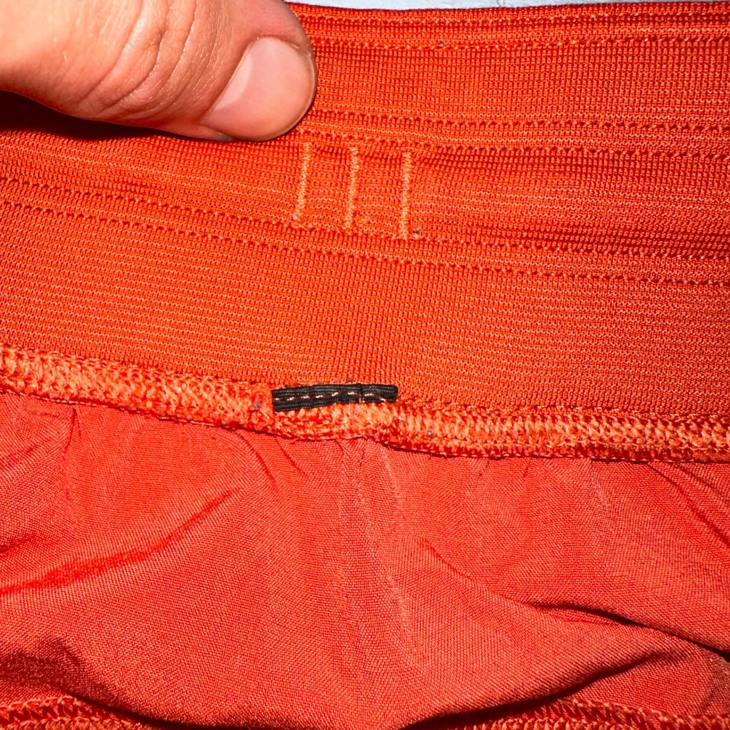 Mens Lululemon License to Train Linerless Short Autumn Red Orange Cut Tag M ?