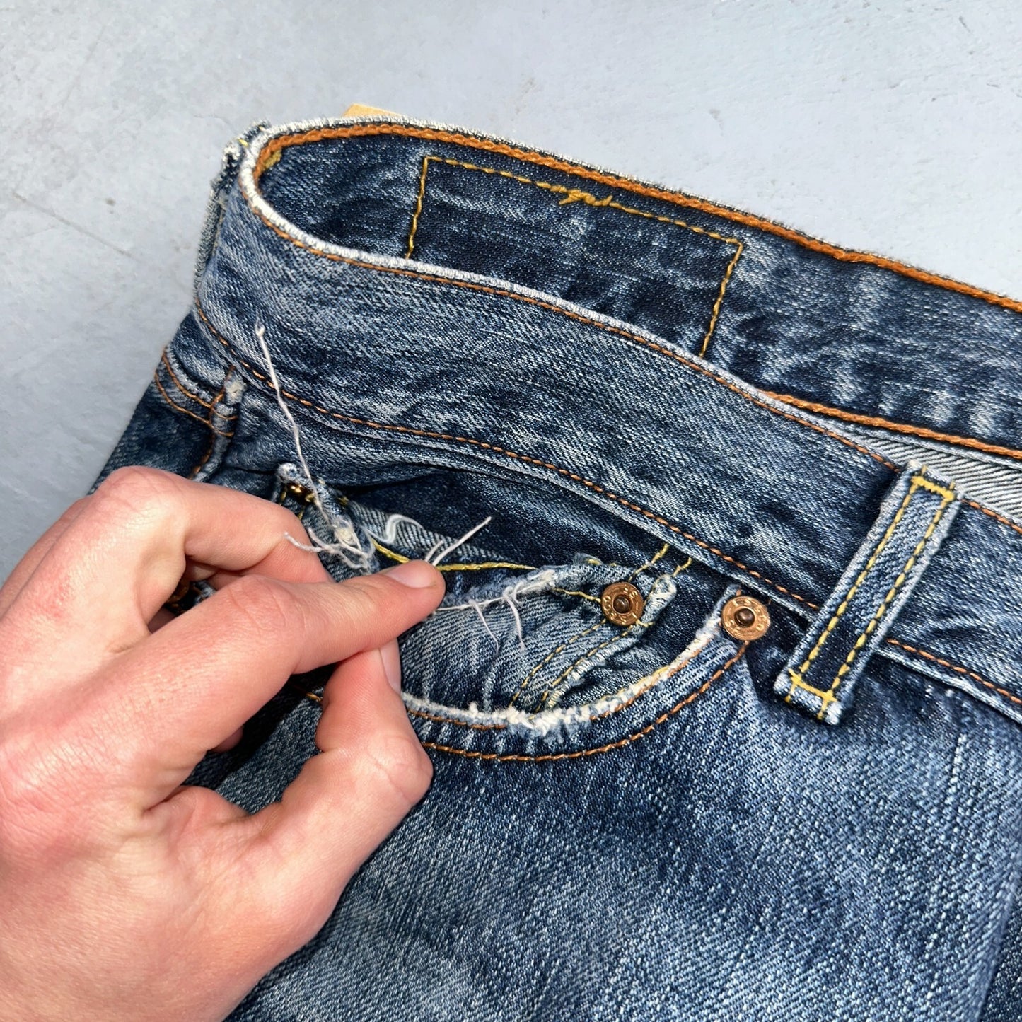 Levis 501 Vintage Y2K XX Straight Leg Jeans Blue Med Wash 33x32 Act 32x31