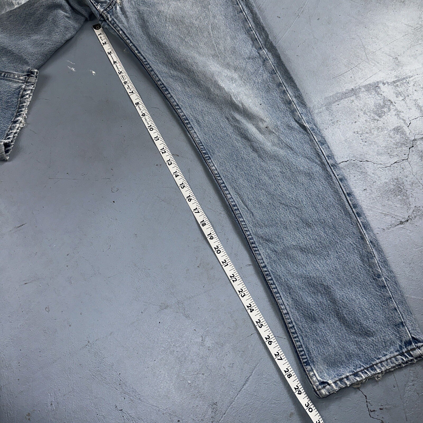 Levis 501 Vintage 90s Straight Leg Jeans 32x30 80s Light Wash Act 28x30 Thrashed