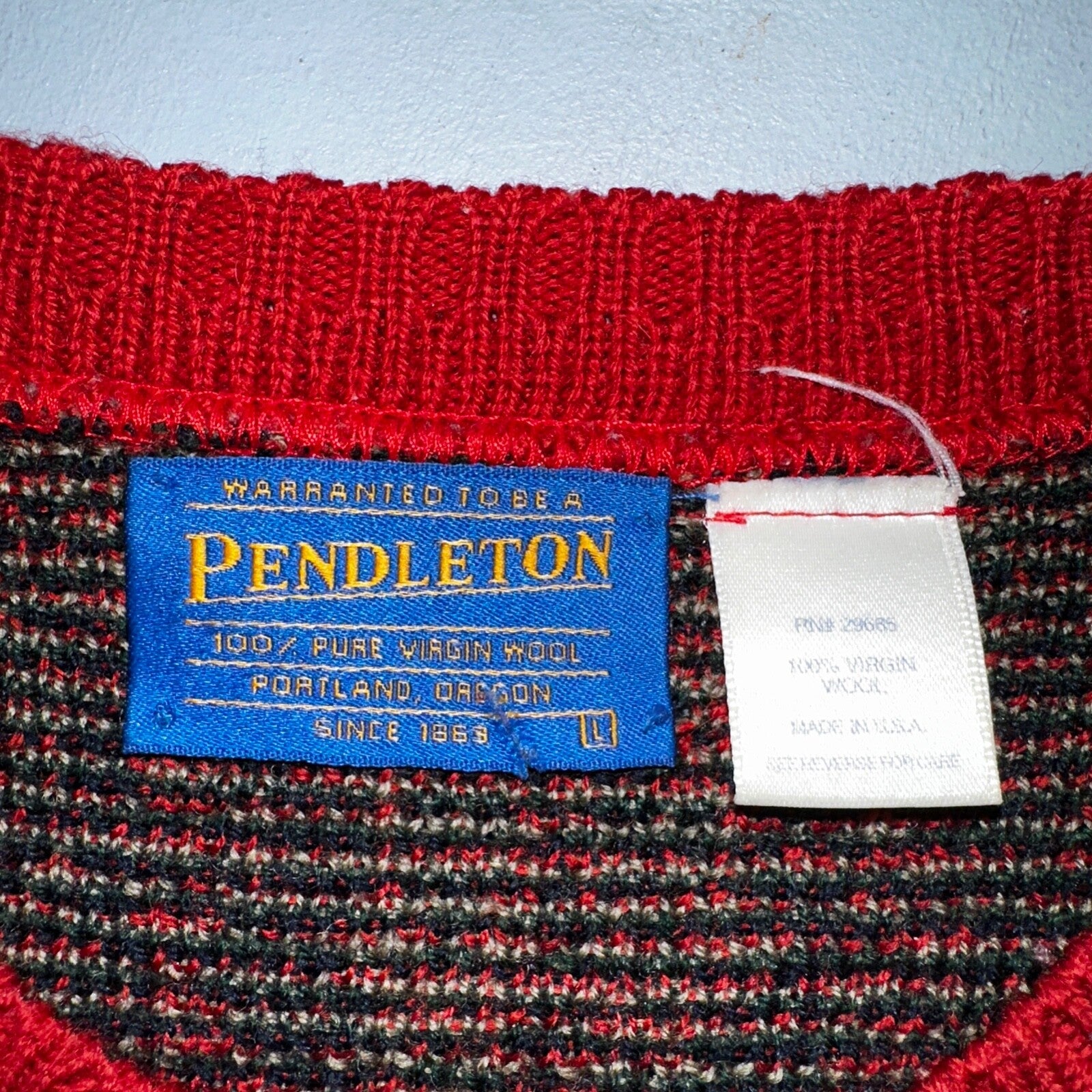 Pendleton VTG 100% Wool Sweater Mens L Plaid Red Oregon USA Preppy Christmas