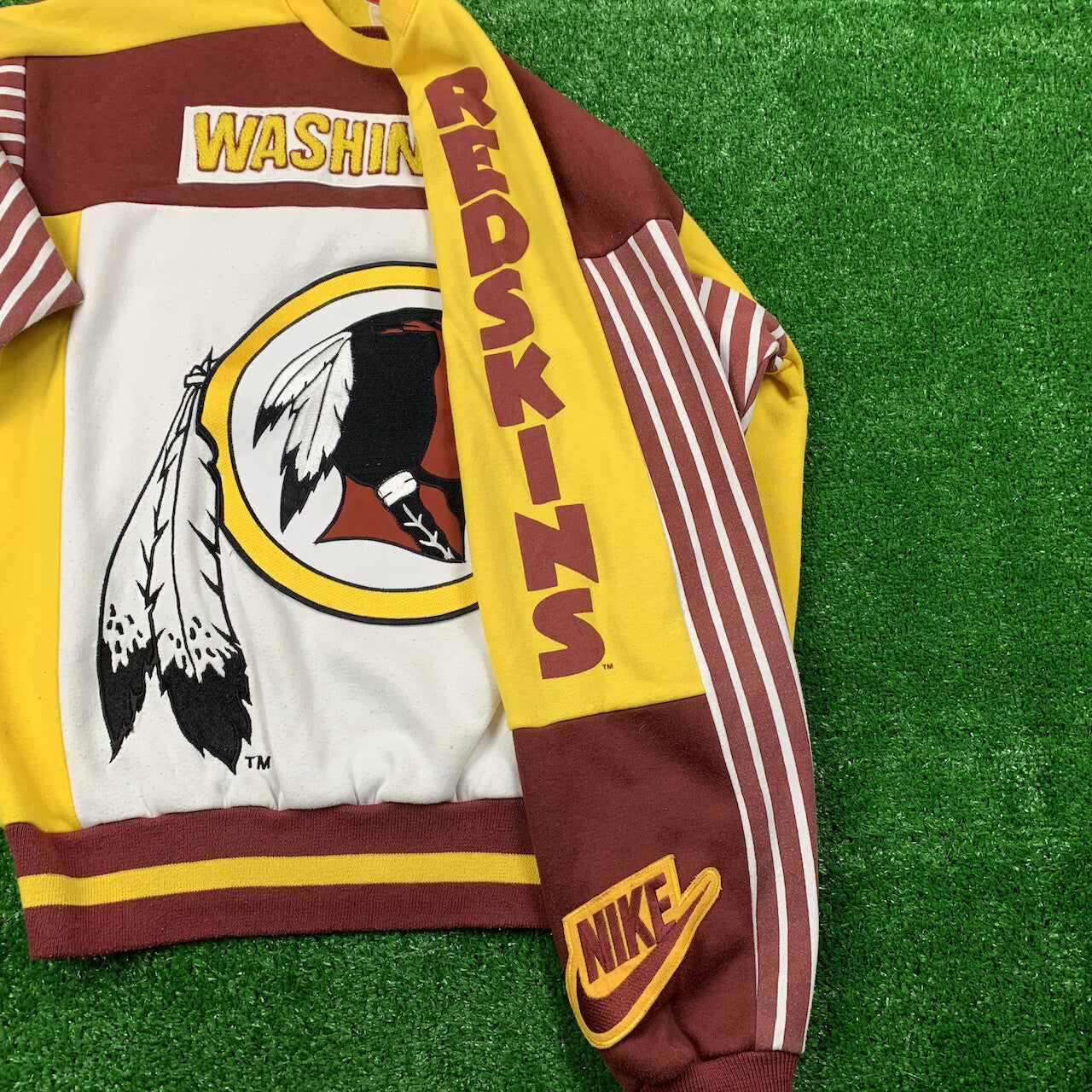 Nike Vintage Sweatshirt T Shirt NFL Skyline 80s Football Redskins Washington 90s