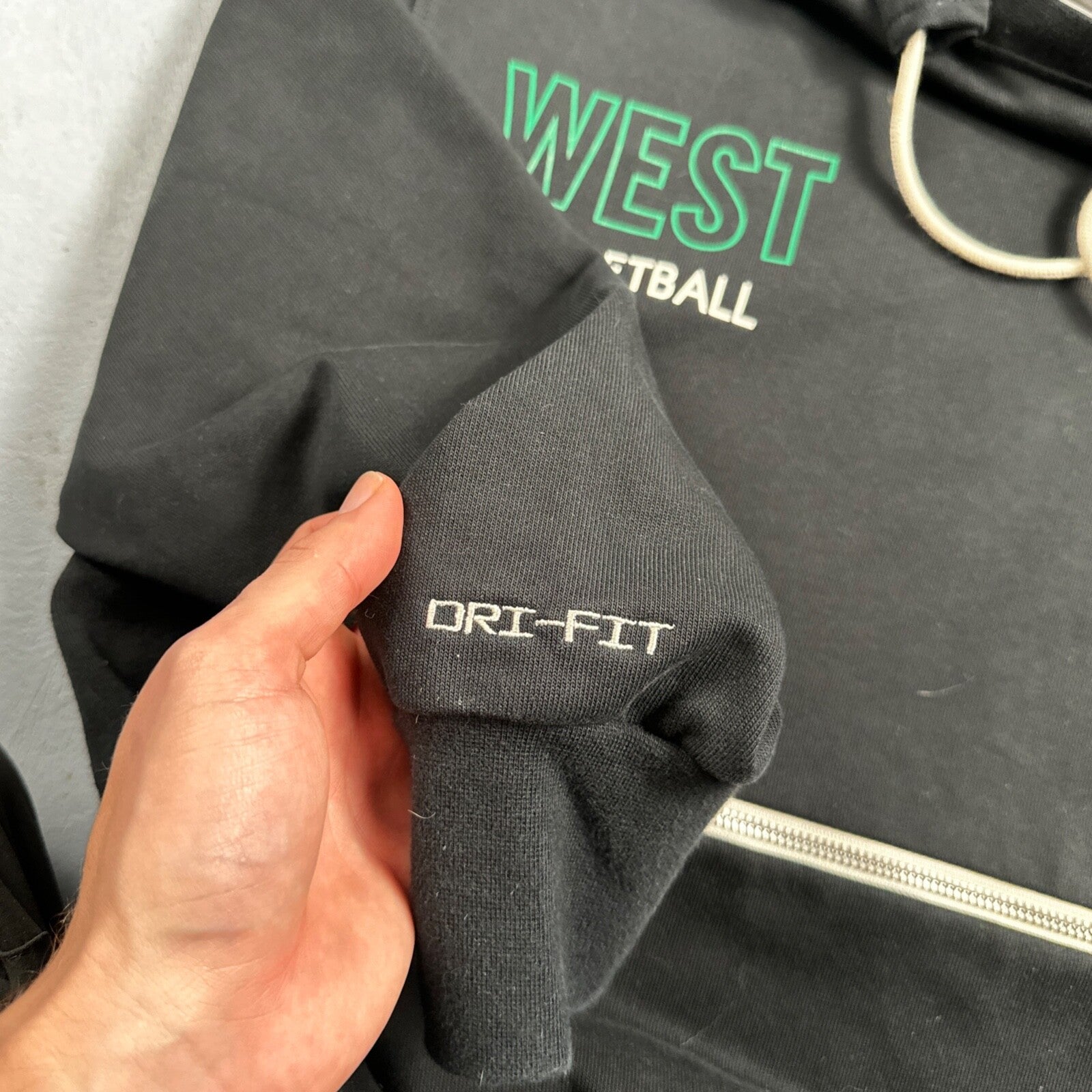 Nike After Hood Hoodie Sweatshirt Men's Size M Dri Fit West Basketball Black