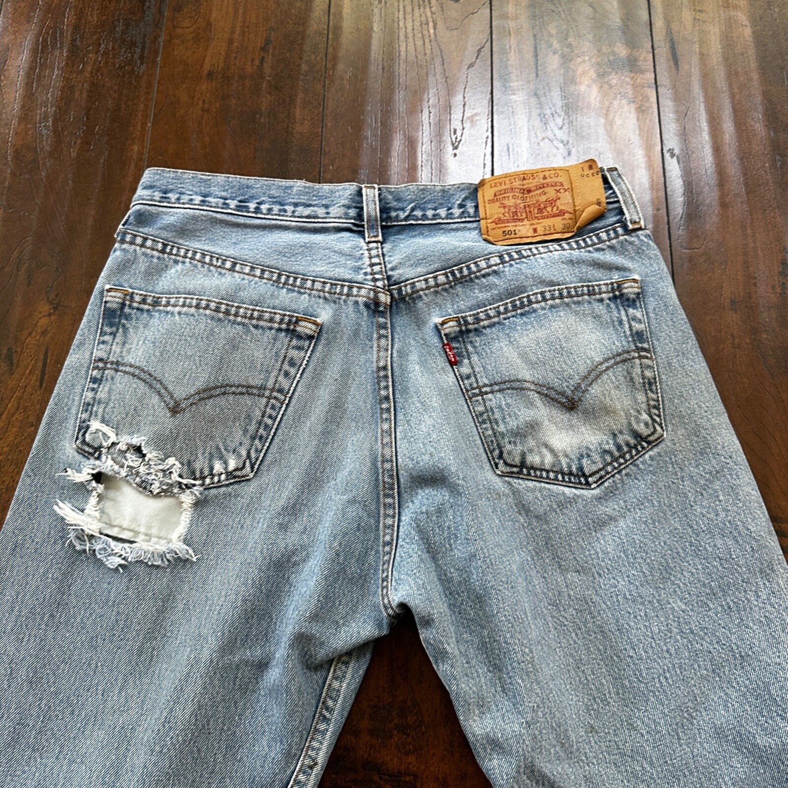 Levis 501 Vintage 90s Straight Leg XX Columbia Jeans 33x30 Light Wash Act 30x29