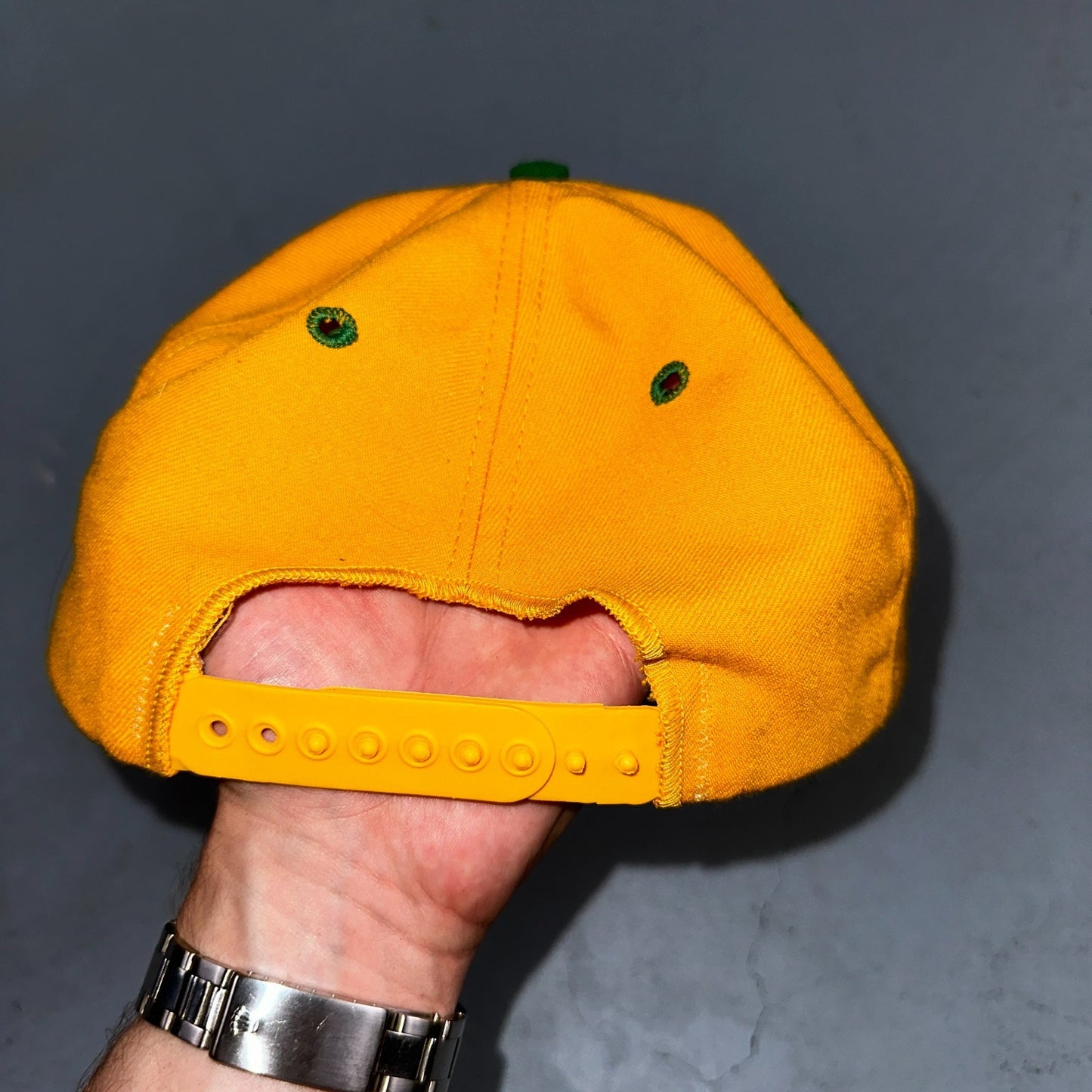 Vintage University of Oregon Hat UO Green Yellow Fitted Baseball Cap Ducks NCAA