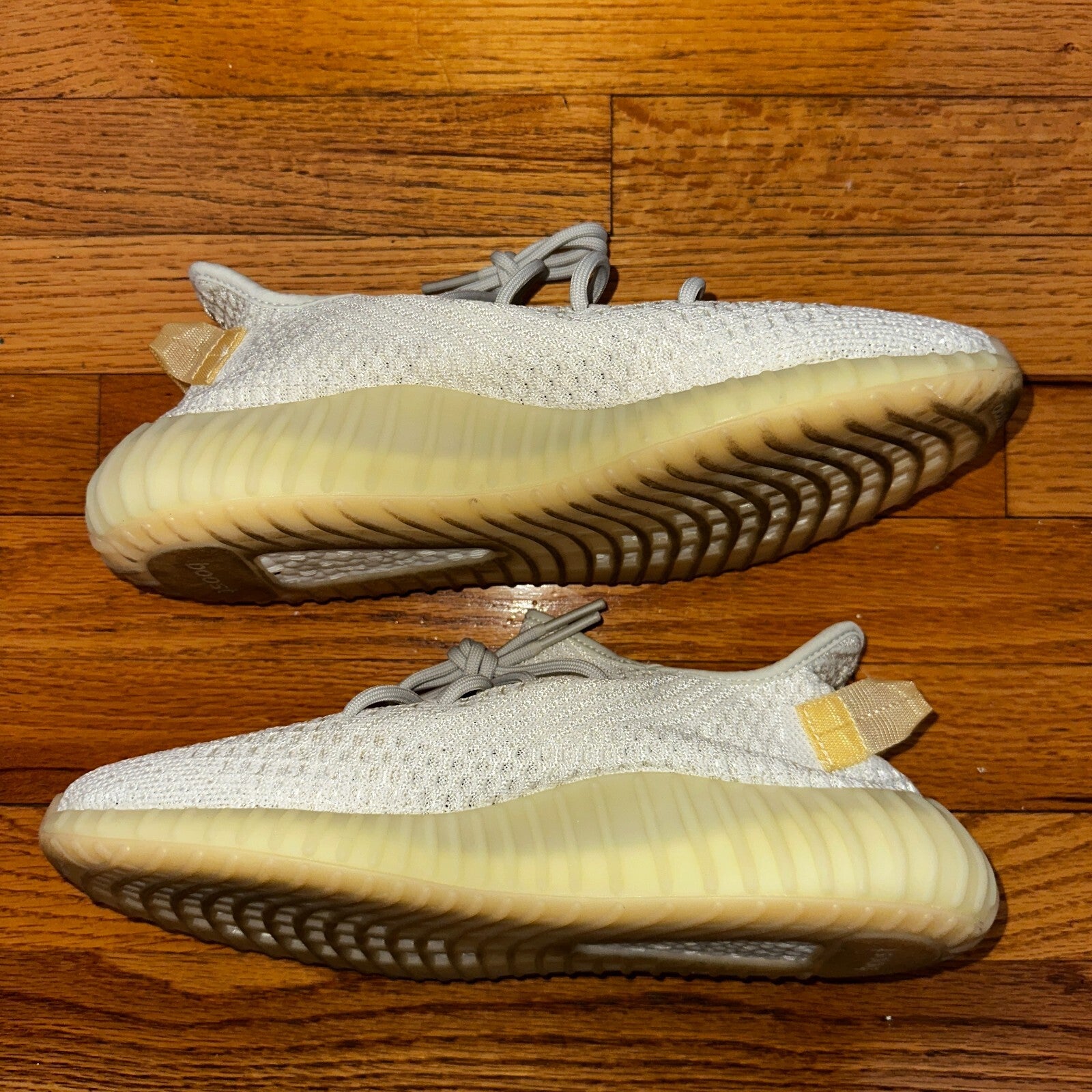 Adidas Yeezy Boost 350 V2 Low Light Size 11 With Box Lightly Worn White