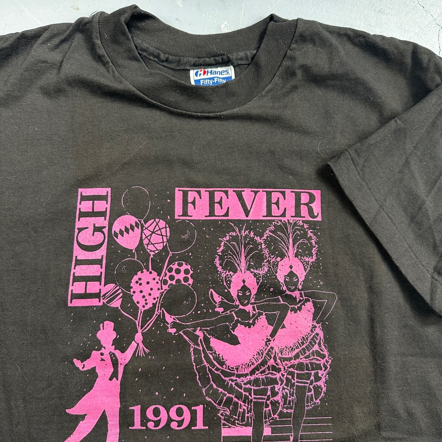 High Fever 90s VTG T Shirt Star USA Hanes 1991 Follies Balloons Dancers Music
