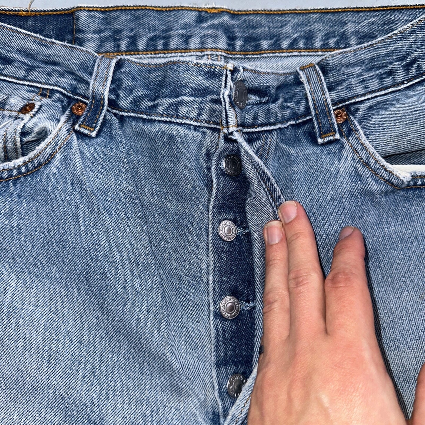 Levis 501 Vintage 90s USA XX Straight Leg Jeans 34x34 Blue Light Wash Act 31x32