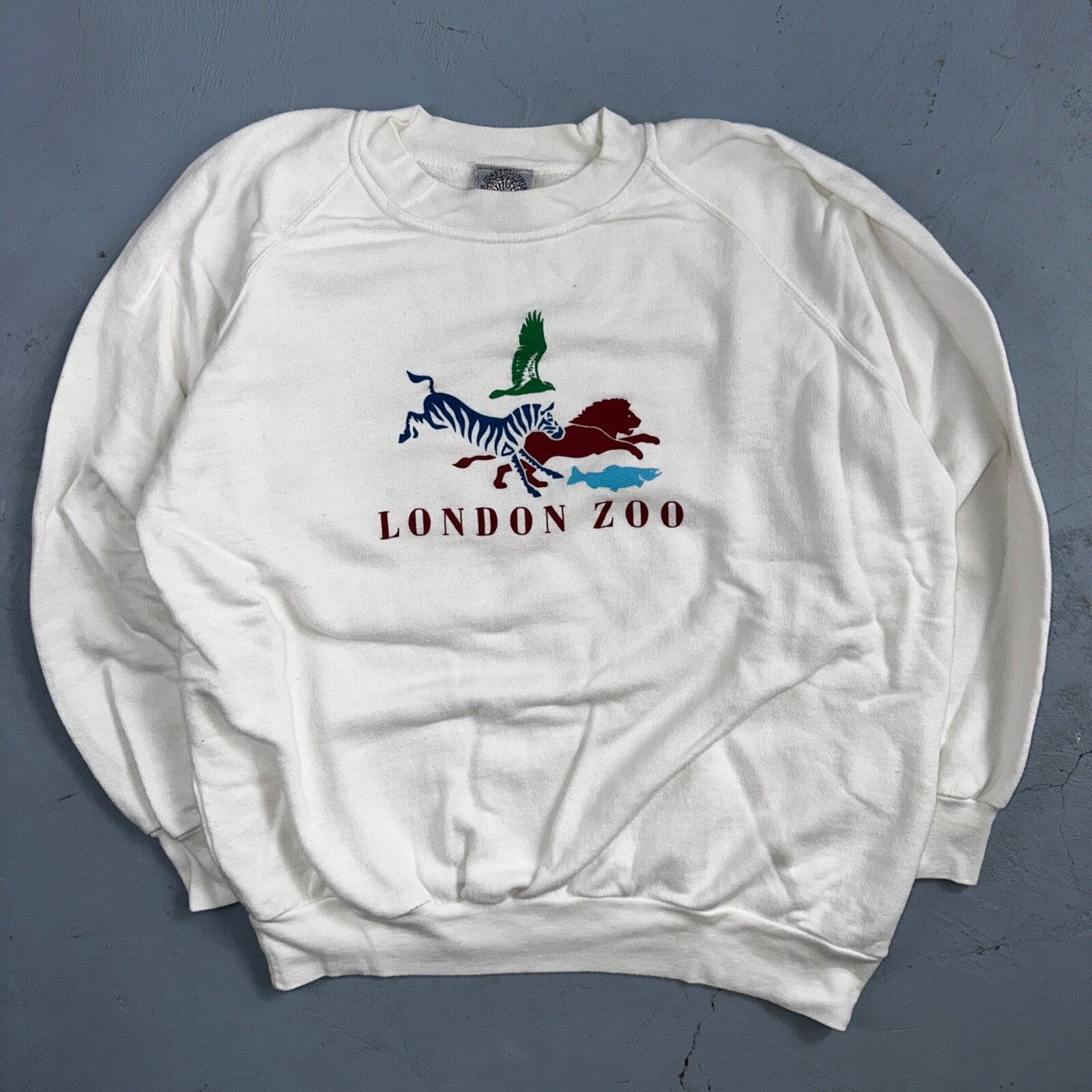 London Zoo UK Sweatshirt 90s VTG Crewneck White Animals Love Raglan Cut Zebra