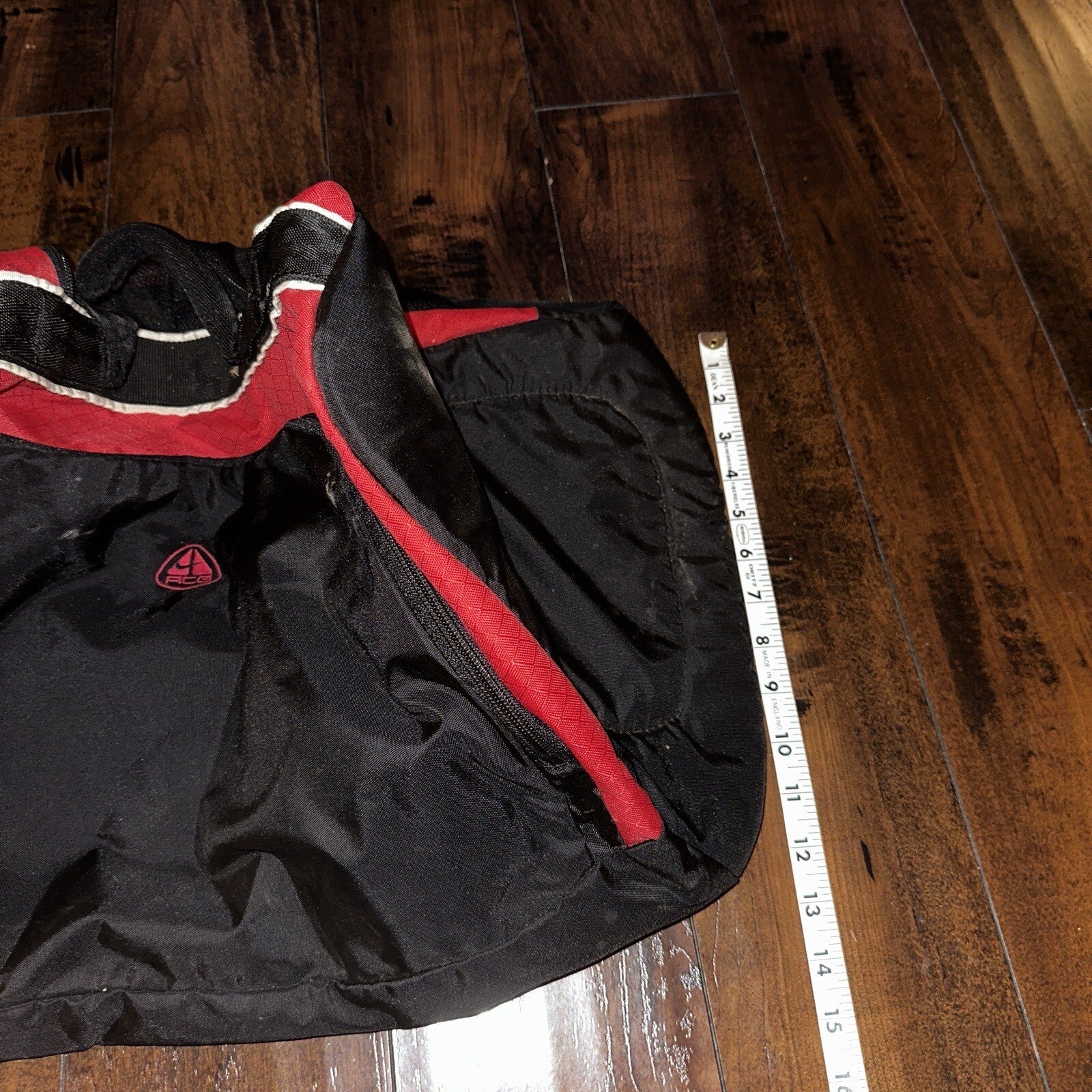 Nike ACG Duffle Bag Gym Travel Rare VTG 1990s Hike Basketball JORDAN 90s Bred