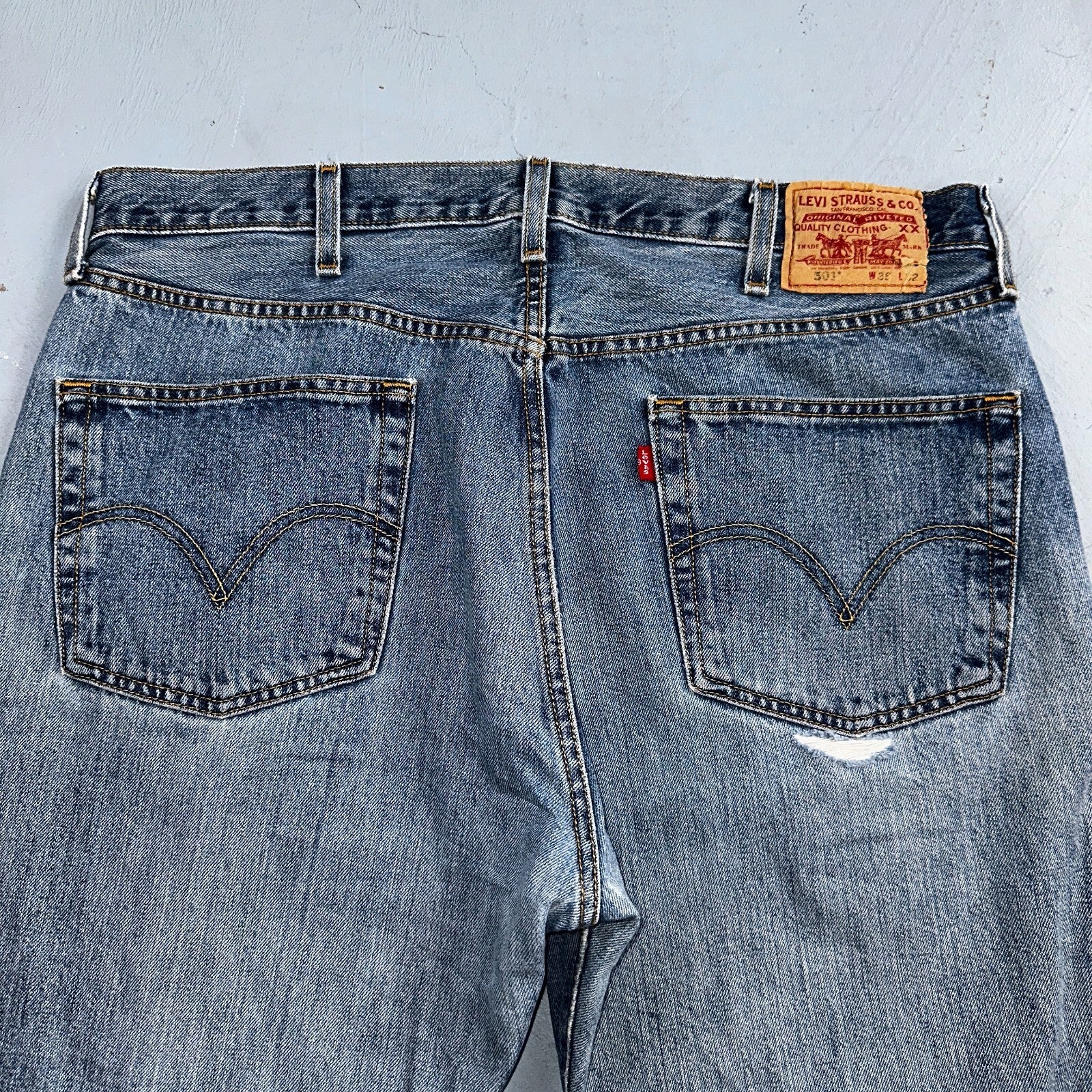Levis 501 Vintage 90s XX Straight Leg Jeans Y2K Light Wash 38x32 Act 38x32