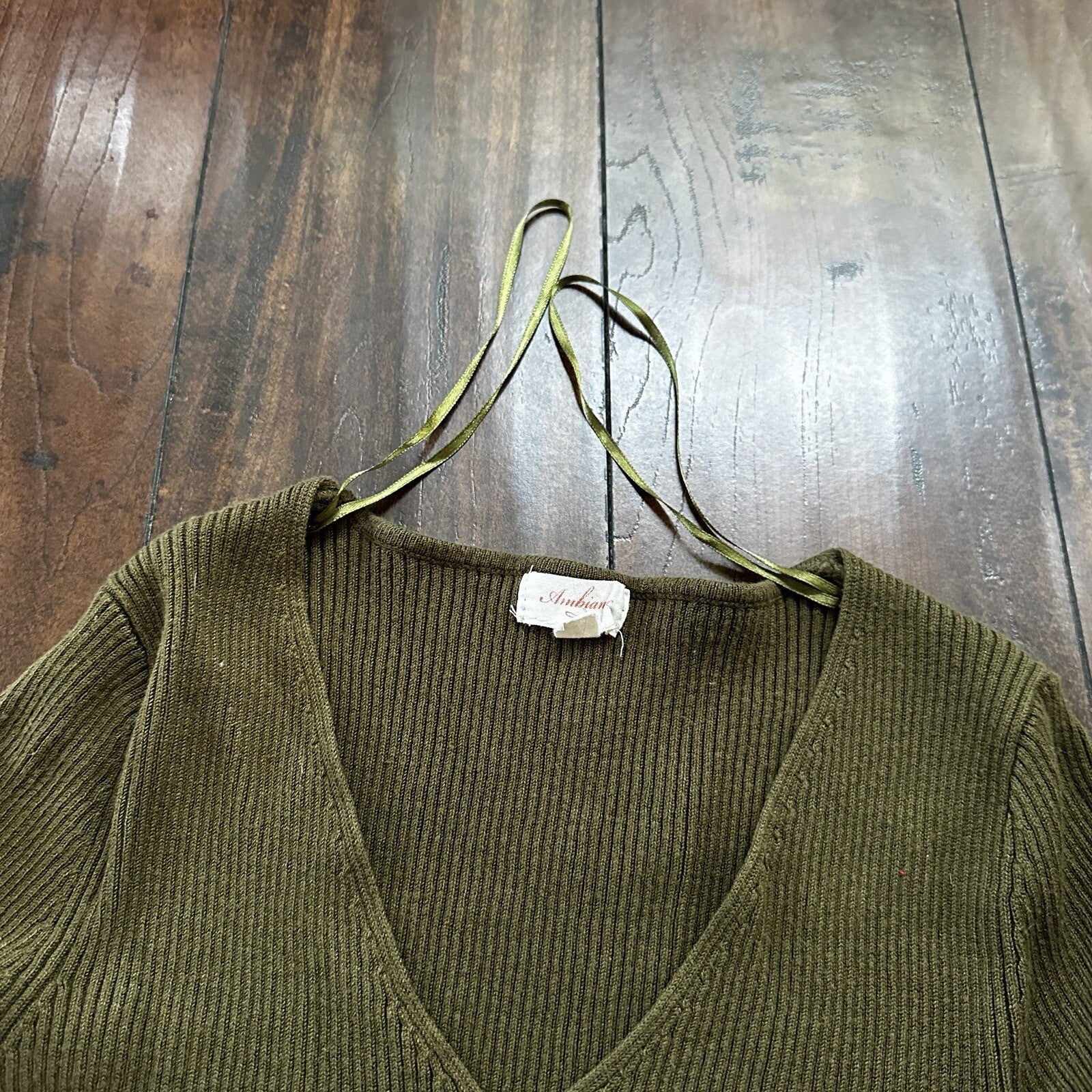 Ambiance Womens Medium Army Green Long Sleeve Crop Top V Neck Cute T Shirt