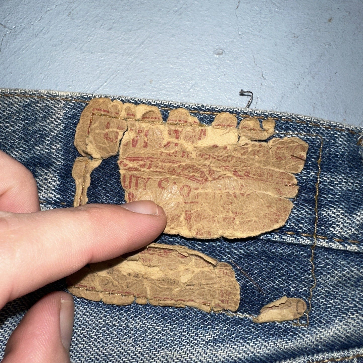 Levis 501 VTG 70s SS Redline Selvedge Jeans XX Med Wash Thrashed Act 35x26