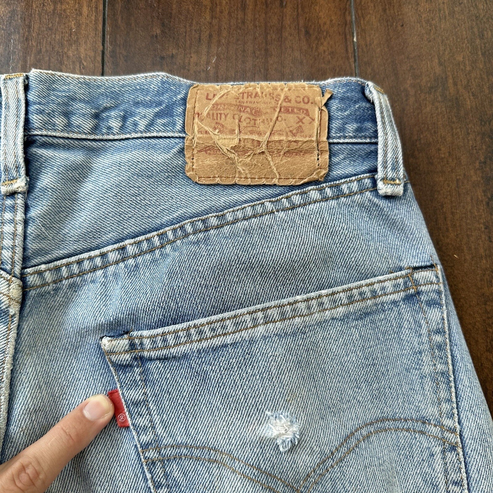 Levis Vintage 80s Redline Selvedge USA 501 XX Jeans 66 70s 33x36 Act 31x26