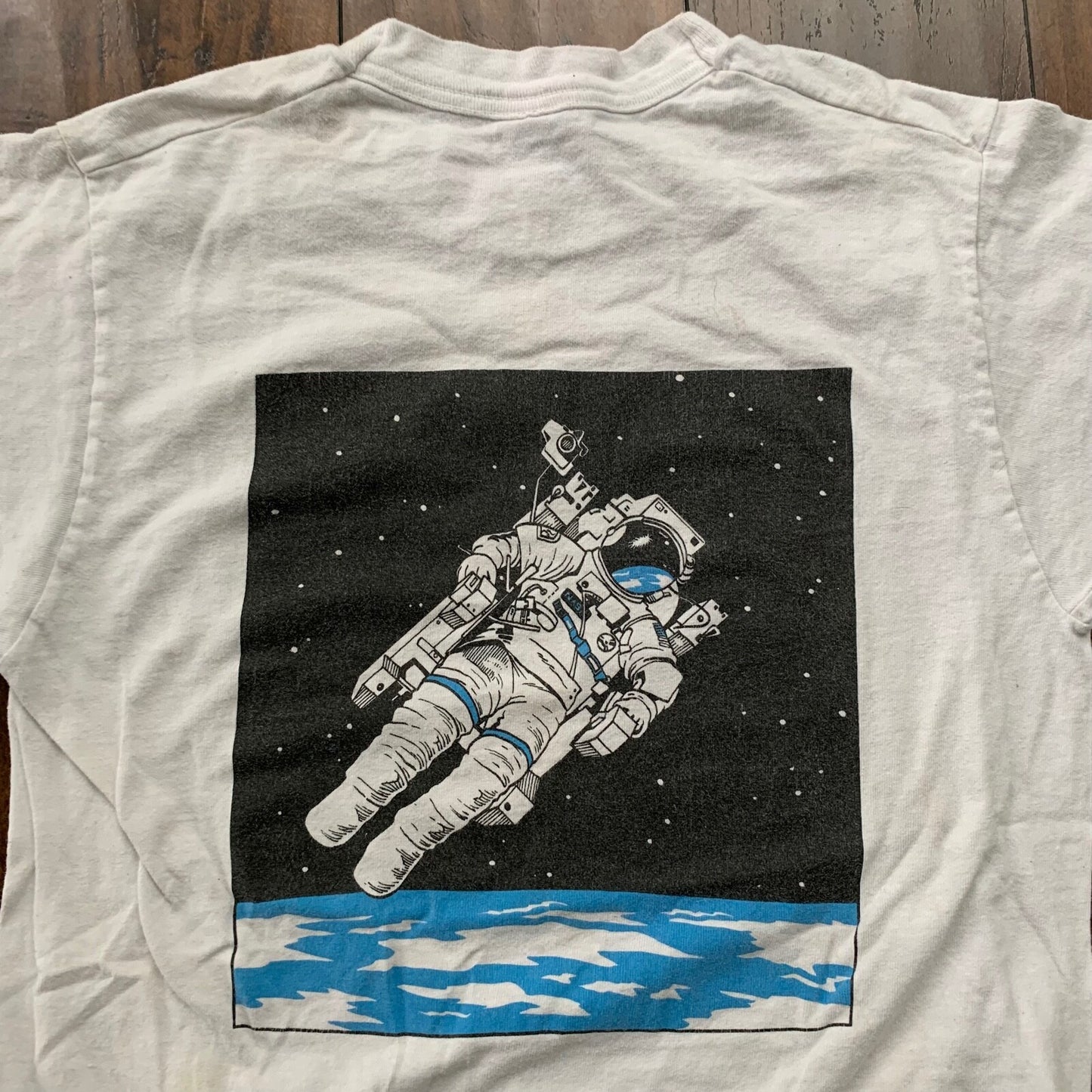 Astronaut 90s Vintage T Shirt Single Stitch Earth Day Space Tesla Cool Fly Rap