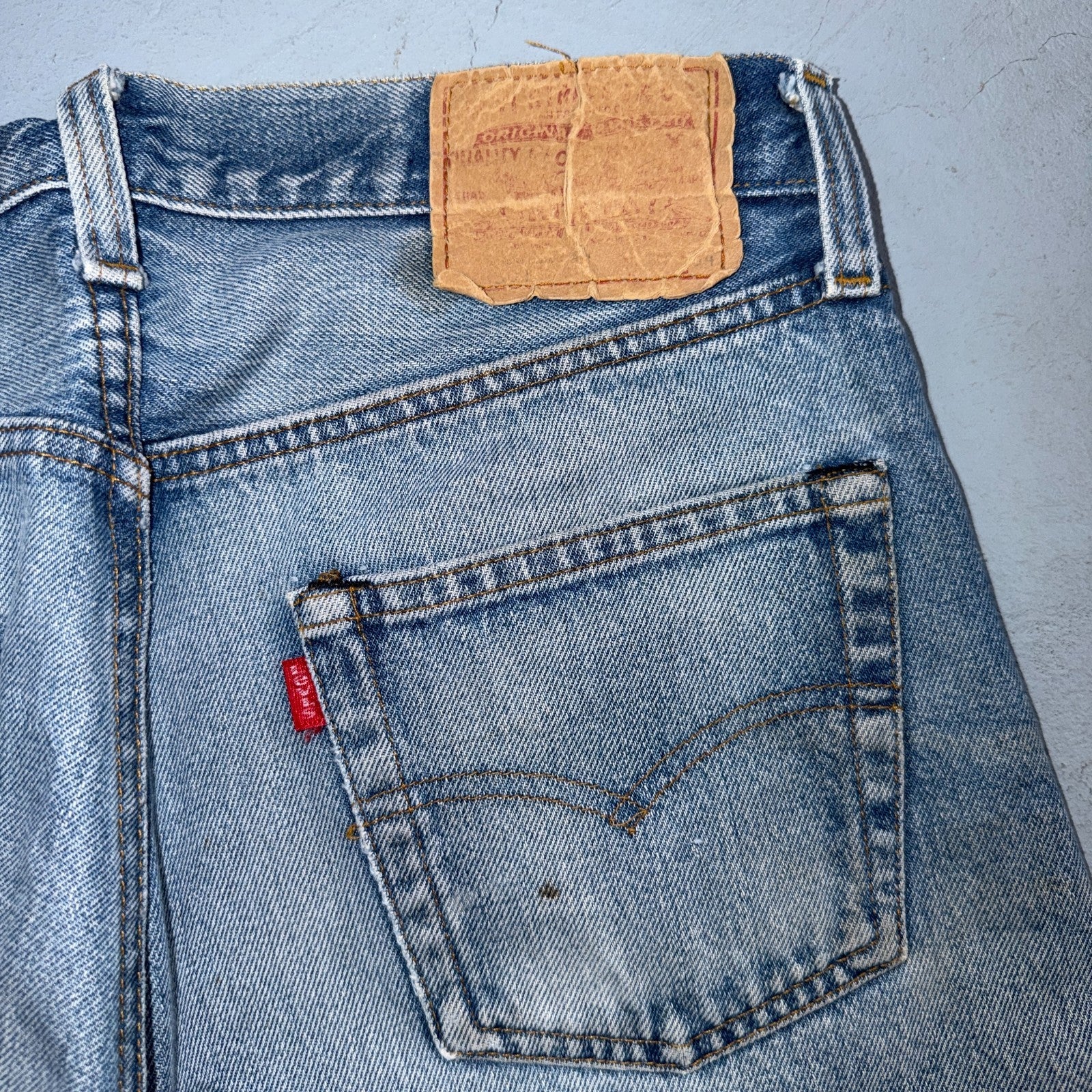 Levis 501 Vintage 80s Redline Selvedge USA XX Jeans Light Wash Act 28x30