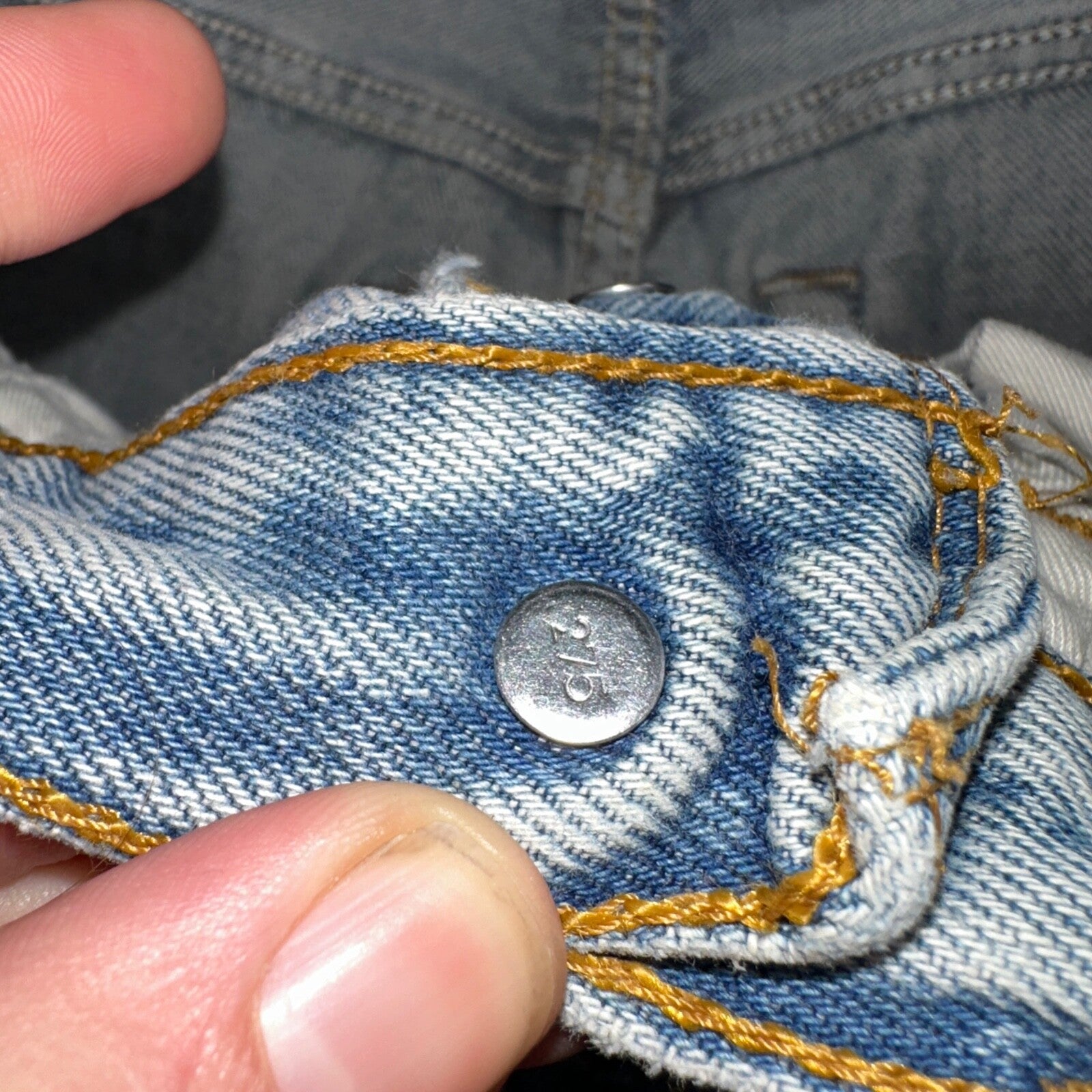 Levis 501 Vintage Y2K Europe Straight Leg Jeans 27x32 90s Light Wash Act 24x30