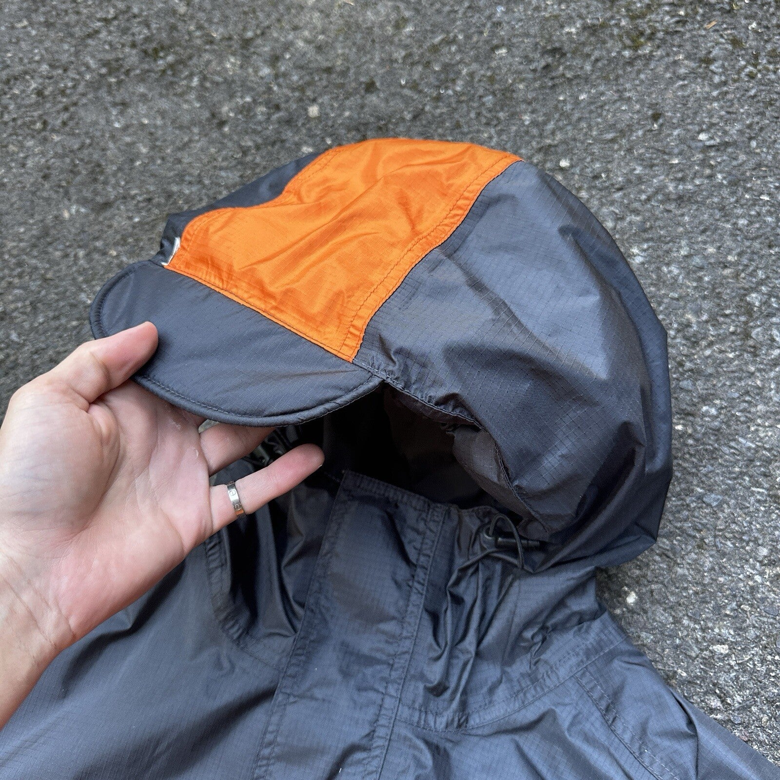 REI VTG Gore-Tex Orange GTX Shell Paclite Waterproof Jacket Mens Medium Black