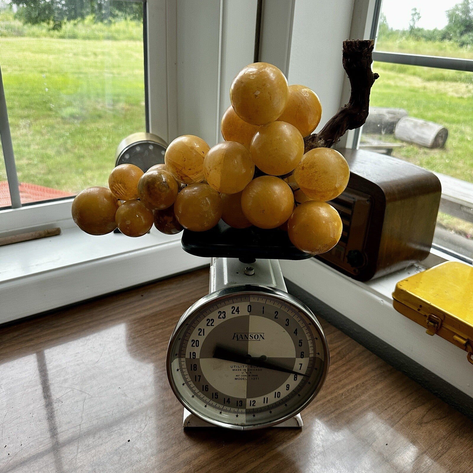 VTG Gold Lucite Acrylic Grapes Mid Century MCM Retro 1960s Cluster Yellow Set 2