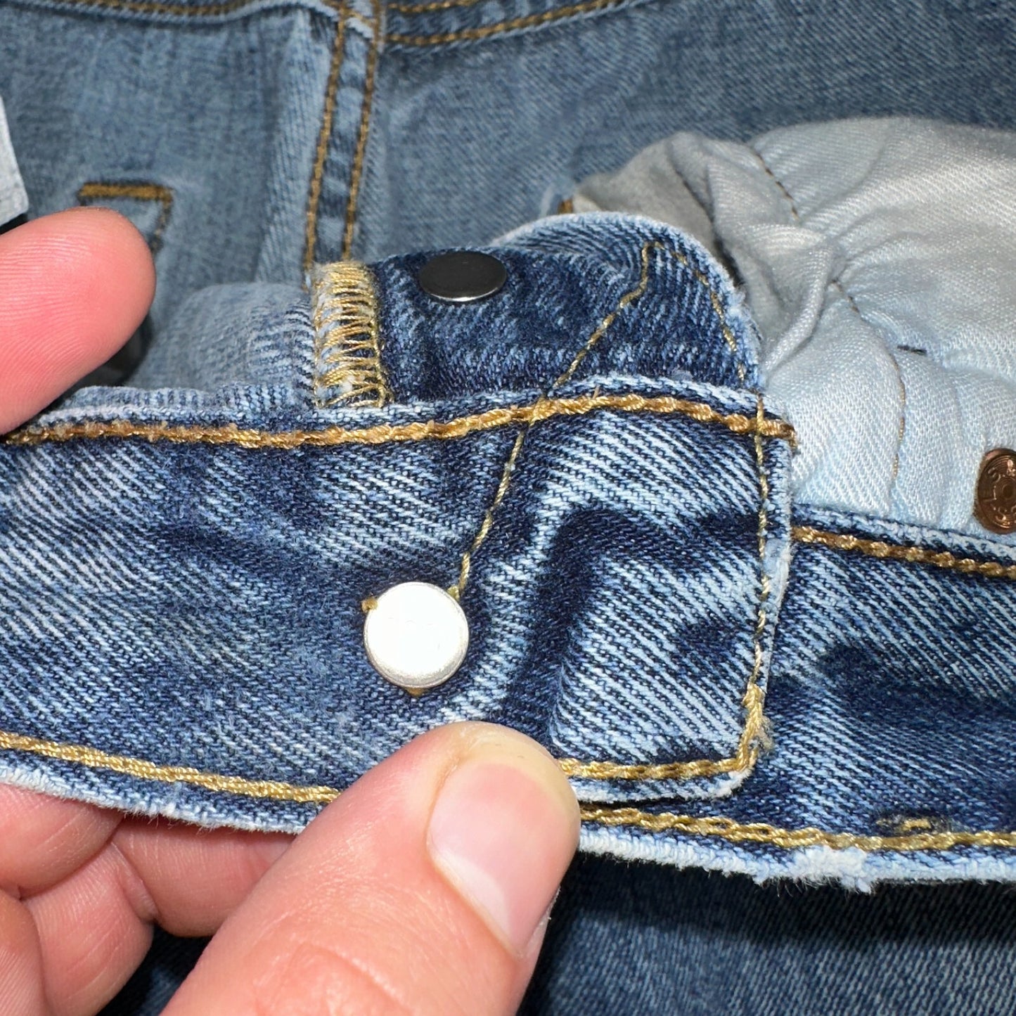 Levis 501 Vintage Y2K XX Straight Leg Jeans 32x34 Med Wash 2000s Act 31x30