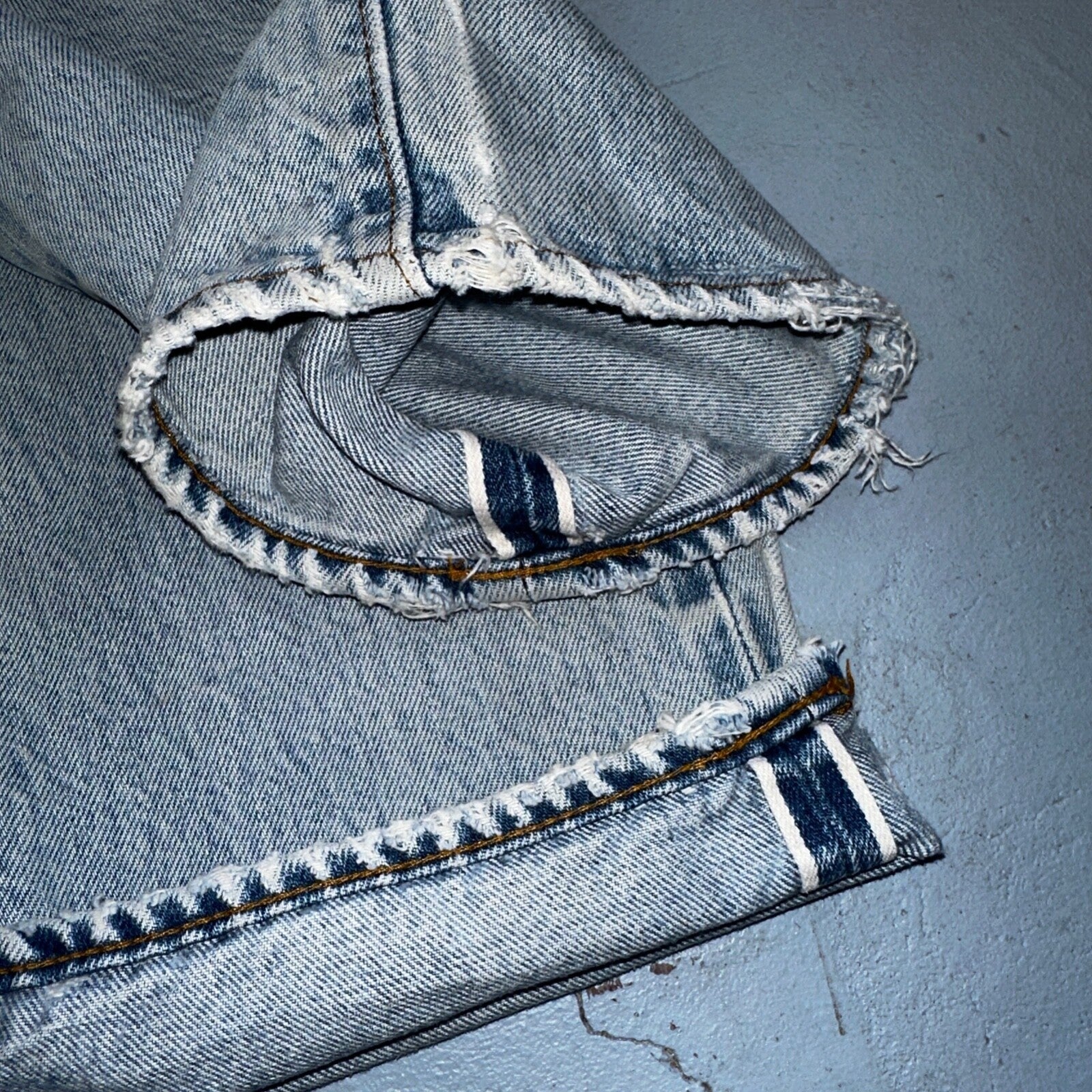 Levis 501 Vintage 80s Redline Selvedge USA XX Jeans Light Wash 66 Act 28x31