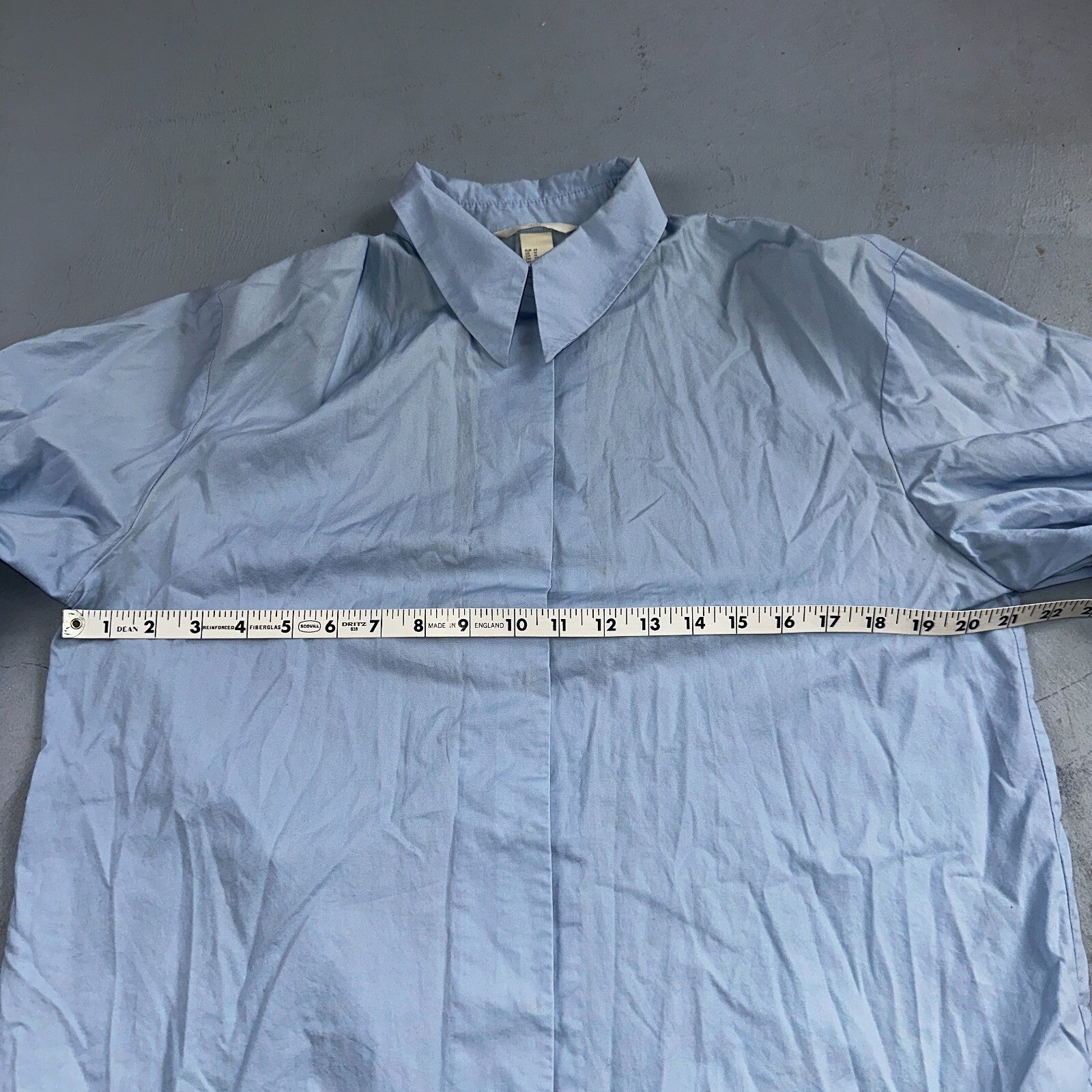 H&M Dress Shirt Womens Size 14 Blue Basic Long Sleeve Button-Up HM Casual