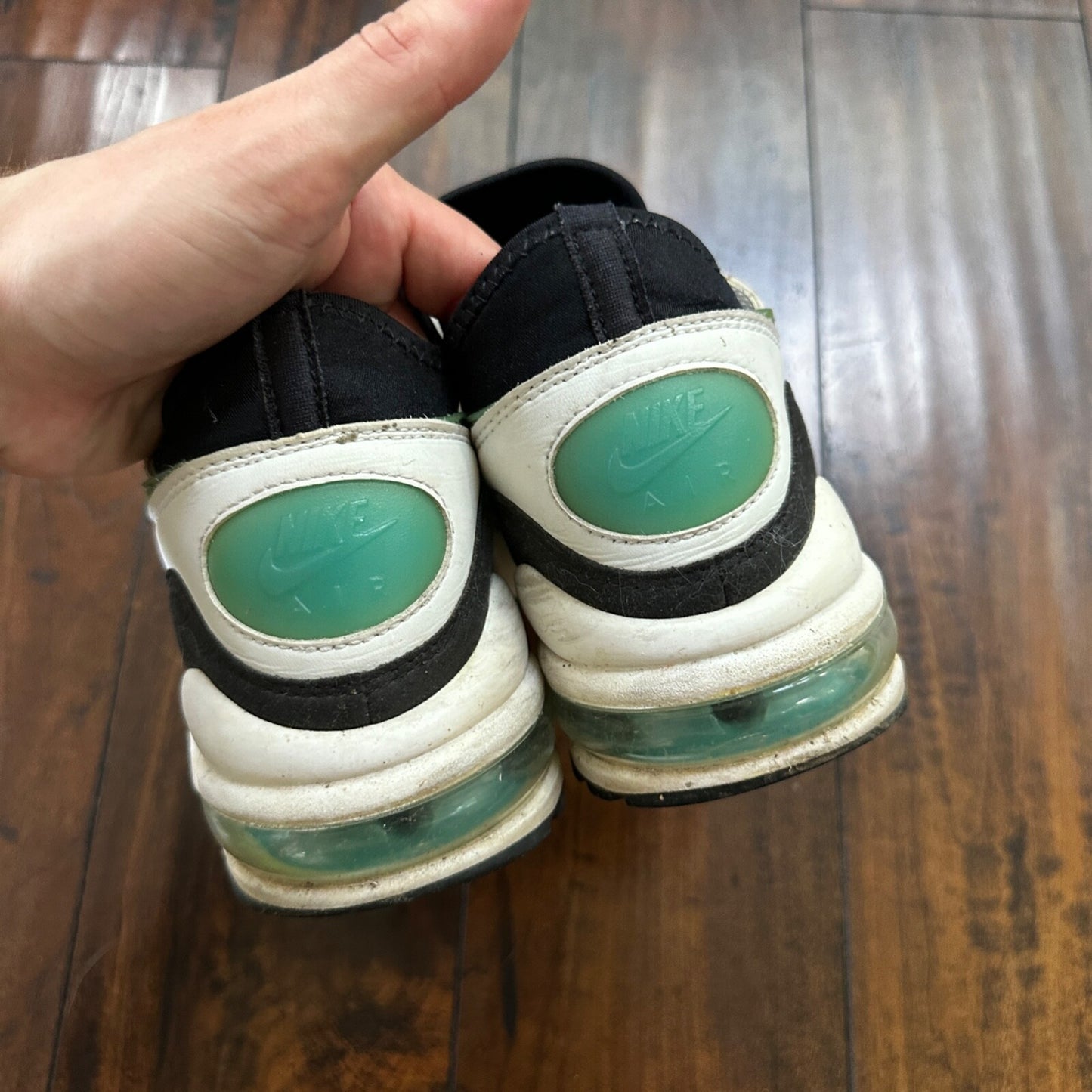 Nike Sneakers Womens 8.5 White Green Air Max 93 Dusty Cactus Athletic 307167-100