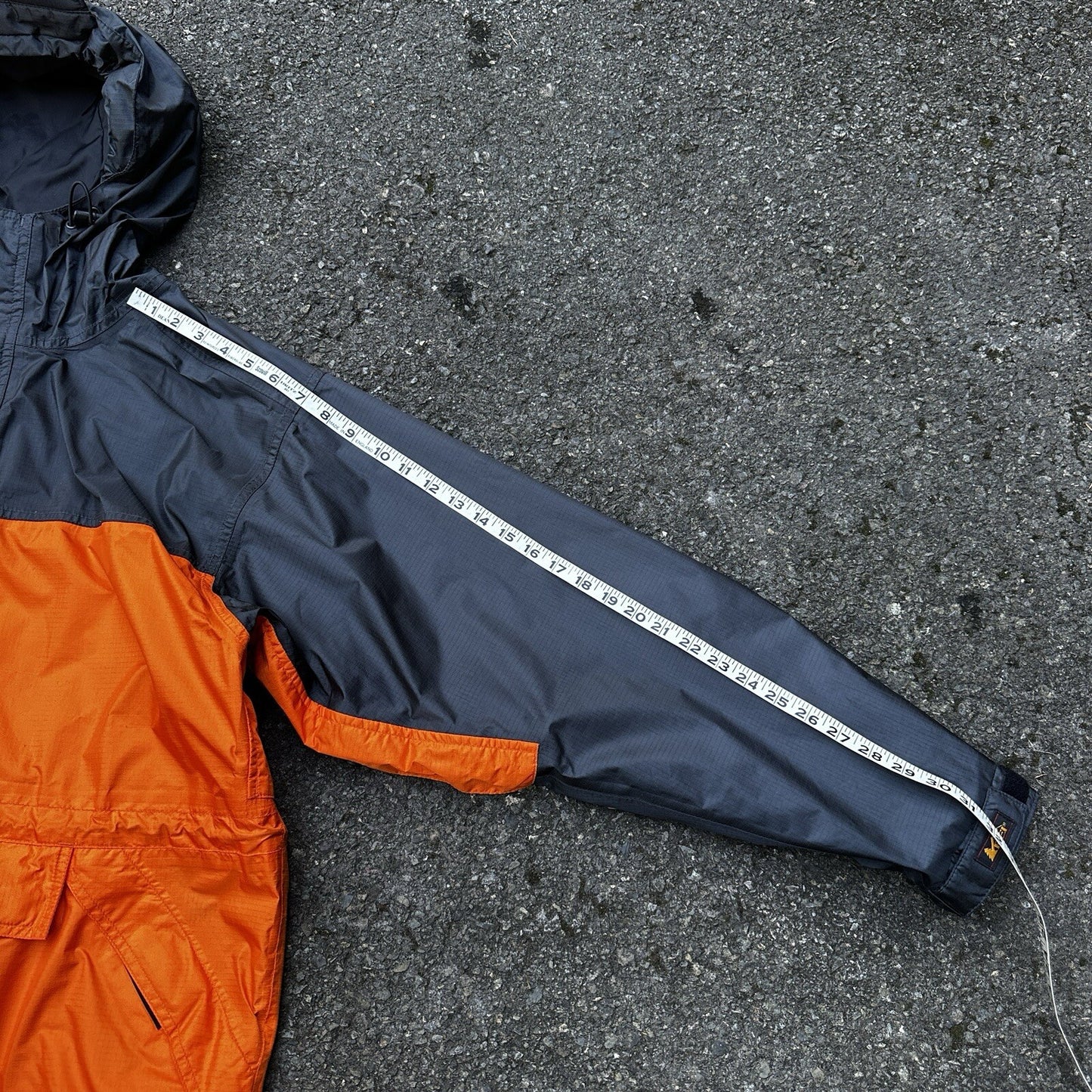 REI VTG Gore-Tex Orange GTX Shell Paclite Waterproof Jacket Mens Medium Black