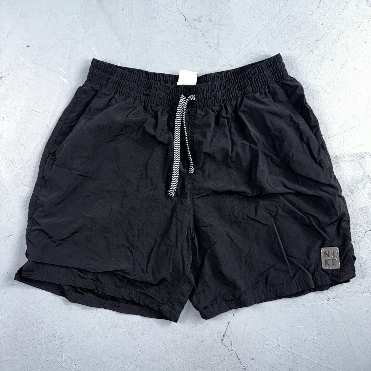 Nike Swim Shorts Size L Mens Solid Icon 6" Black NESSB636-001 Trunks