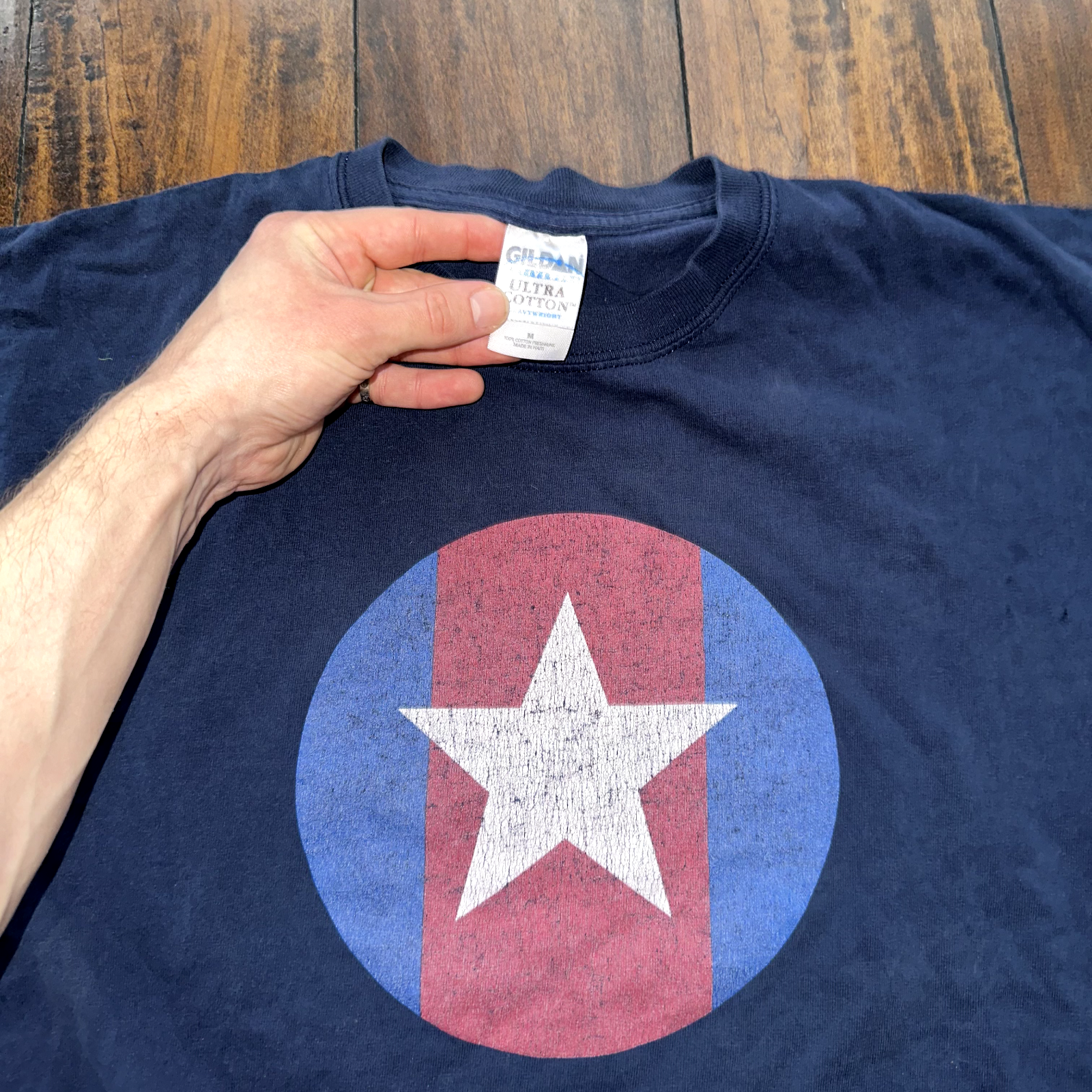 Star Captain America USA FLAG Vintage T Shirt Y2K City of Heroes Music Marvel