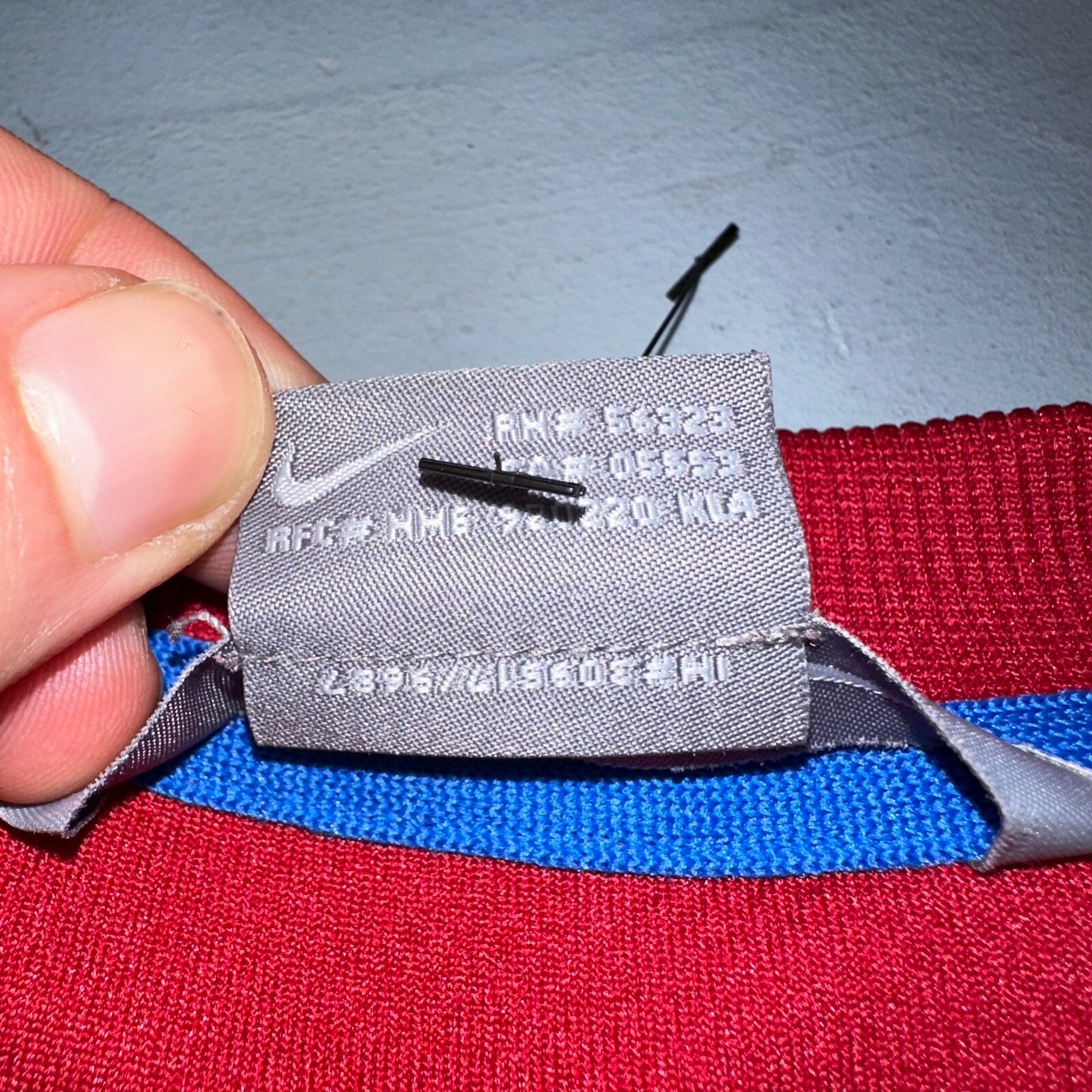 Nike Jersey Red Y2K Long Sleeve Center Swoosh VTG T Shirt Gym Sports Tonal 2000s