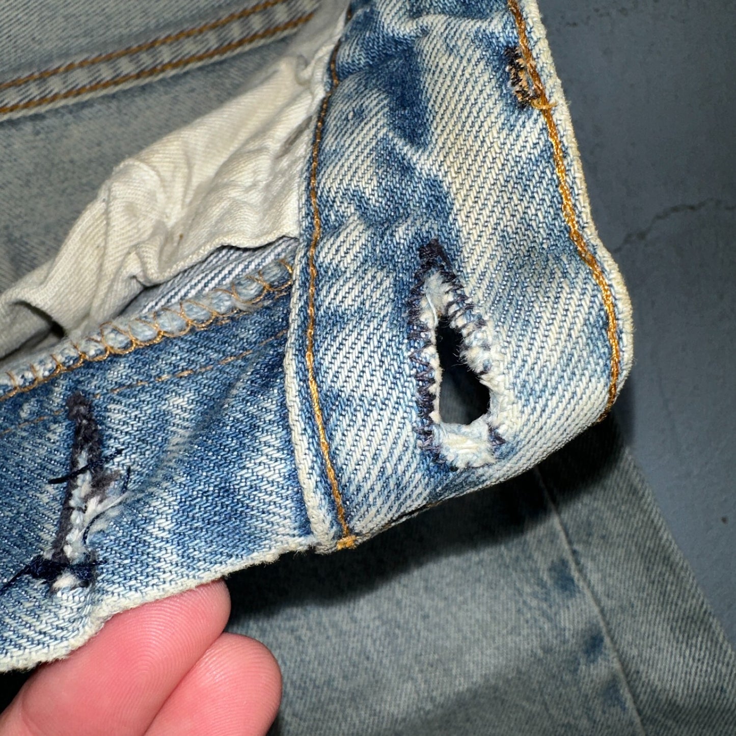 Levis 501 Vintage 80s Redline Selvedge USA XX Jeans Light Wash 29x34 Act 27x28