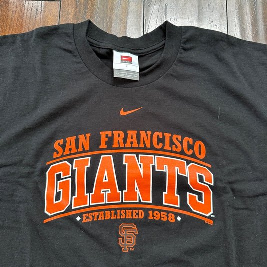Nike Center Swoosh Giants San Francisco VTG T Shirt Black Y2K Orange Big Logo
