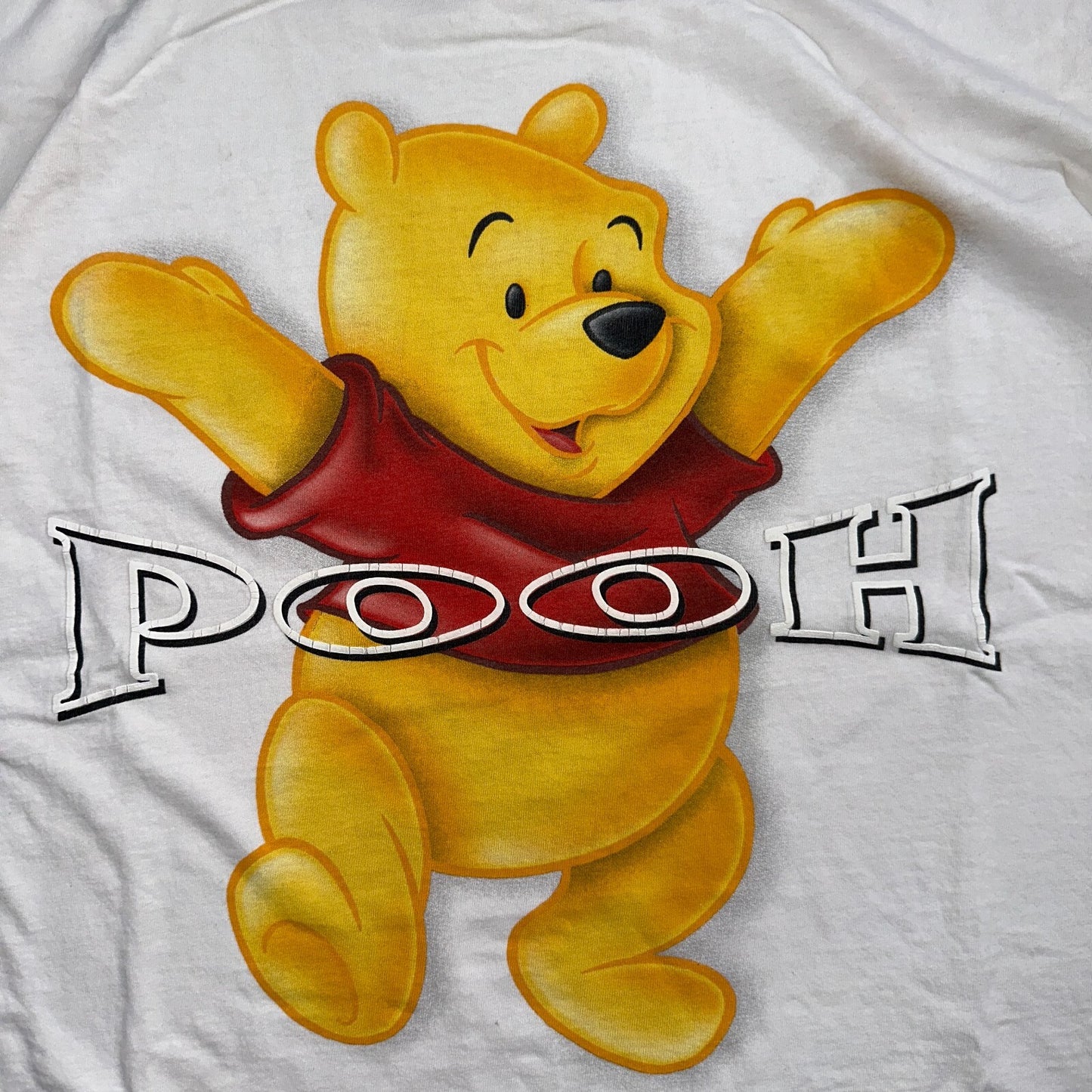 Winnie the Pooh Happy VTG T Shirt Disney Big Print Distressted Disneyland Bear