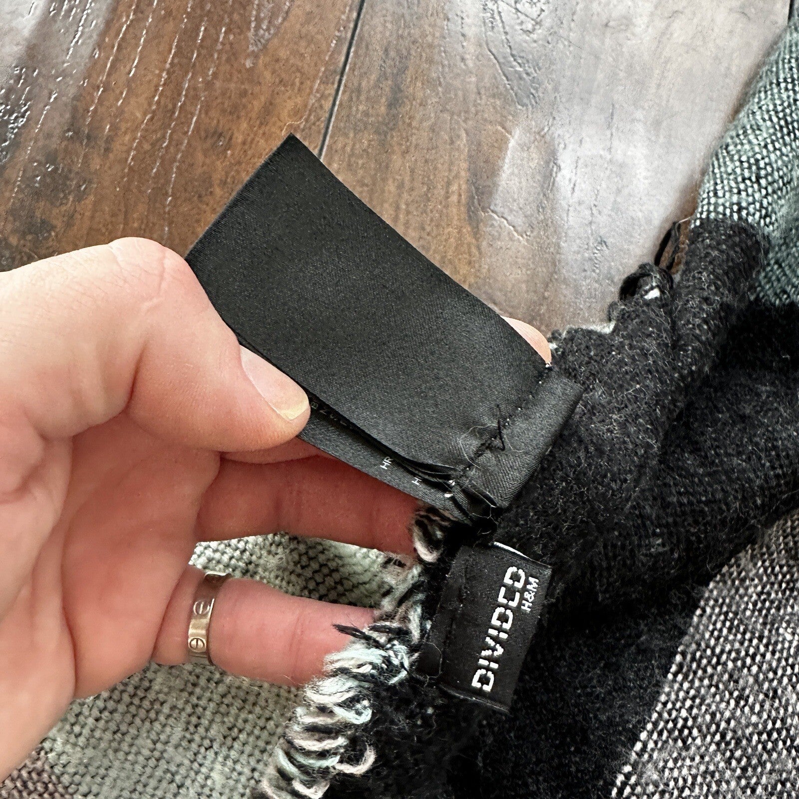 VTG Scarf Beautiful Pastel Colors Taylor Vibes Huge Big Size Wrap Cute Winter