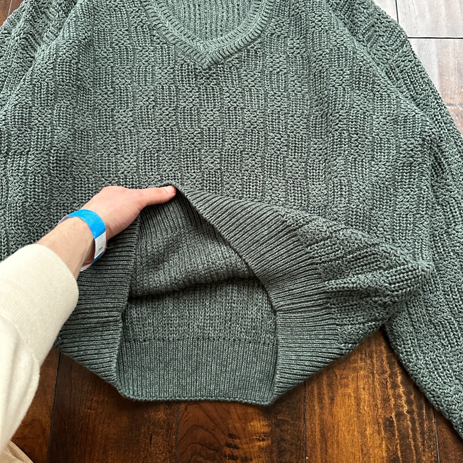 VTG Eddie Bauer Chunky Outdoor Green Knit Sweater M 90s Preppy Cardigan V Neck