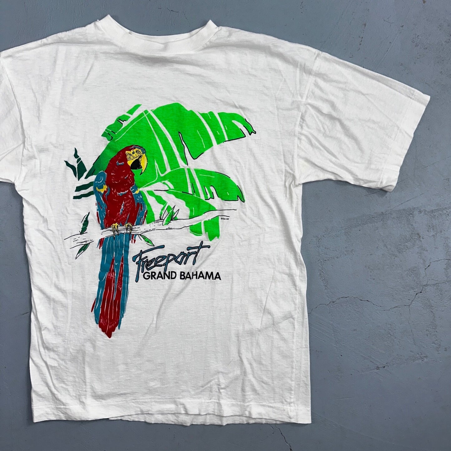 Freeport Grand Bahama Parrot VTG T Shirt Animals Bird Palm Tree Summer Cool
