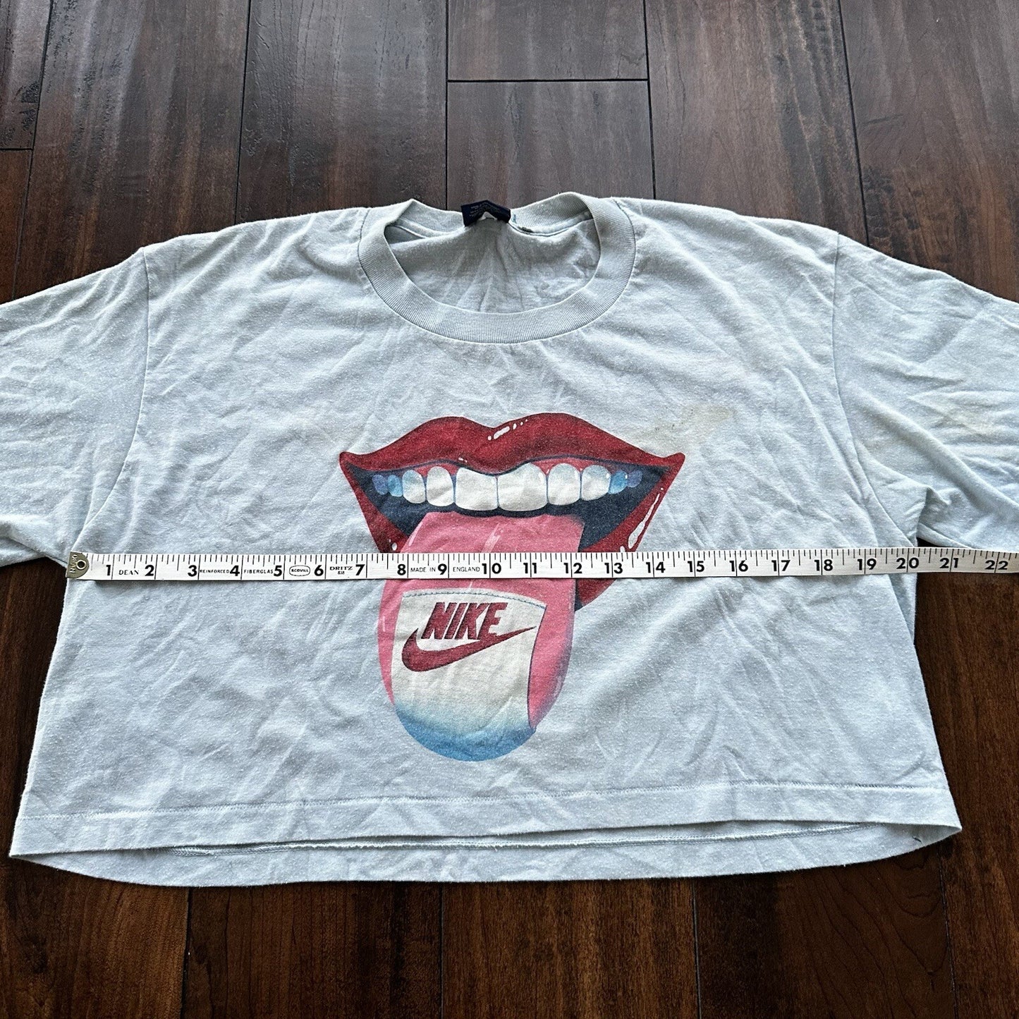Nike Lips Vintage T Shirt 80s USA Rare Crop Grunge Skate Hot Dare Tongue Gym