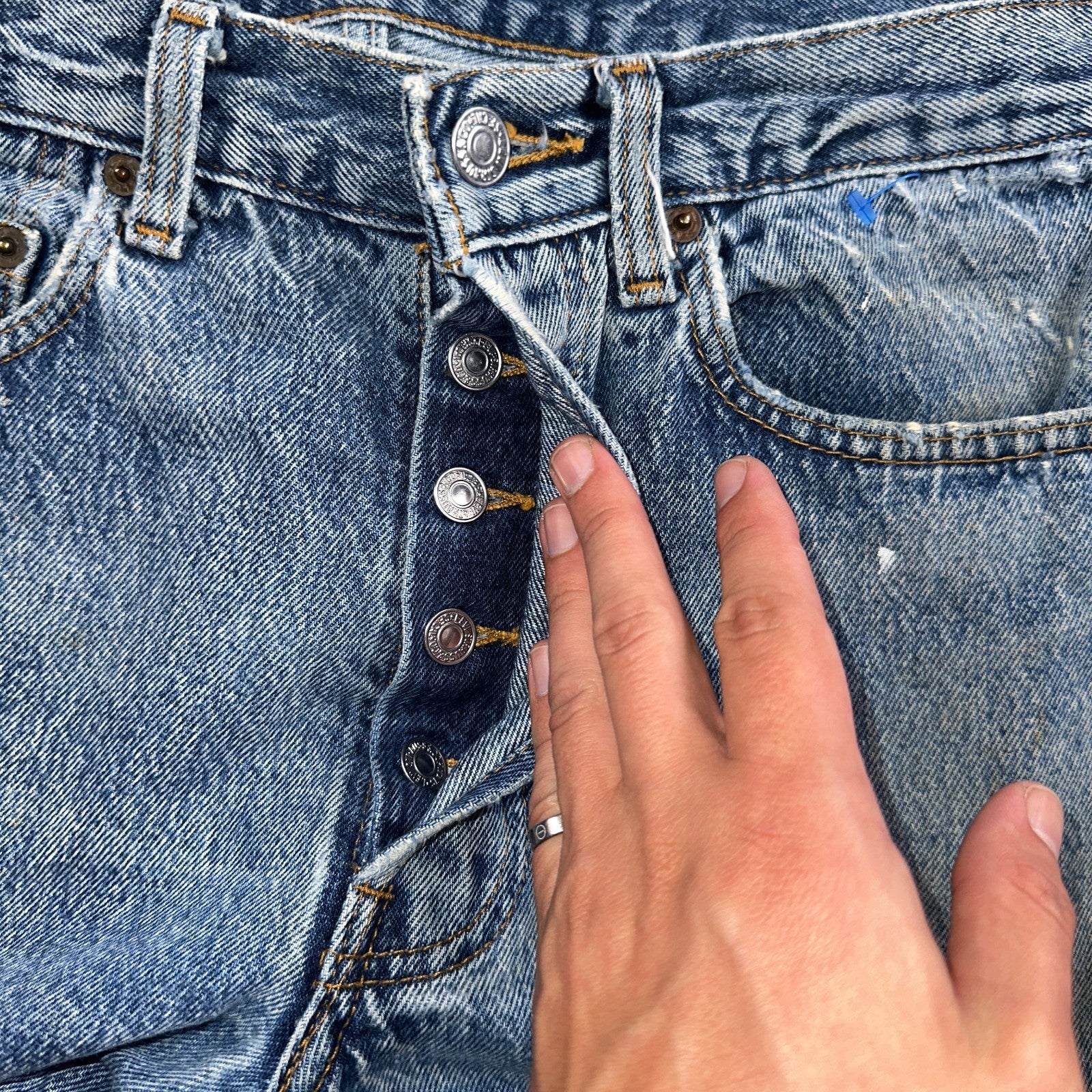 Levis 501 Vintage 80s USA XX Straight Leg Jeans Blue Light Wash 31x34 Act 30x32