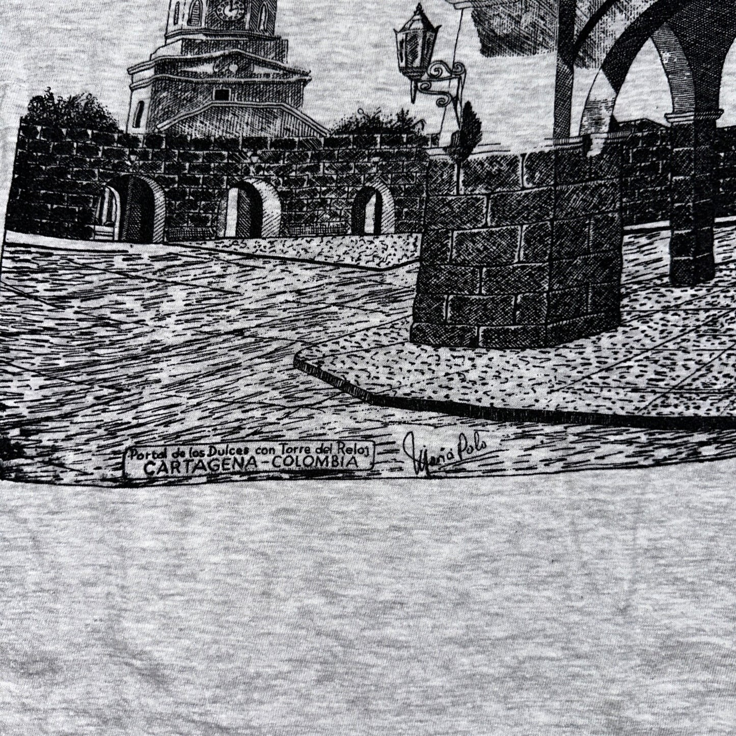 Columbia Artagen VTG T Shirt Travel Y2K Art Deco Grey City Photograph