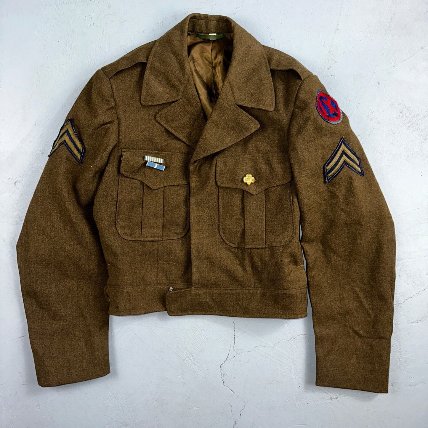 WWII US Army E-6 Ike Jacket 25th Infantry Division Patches WW2 Size 34R Wool