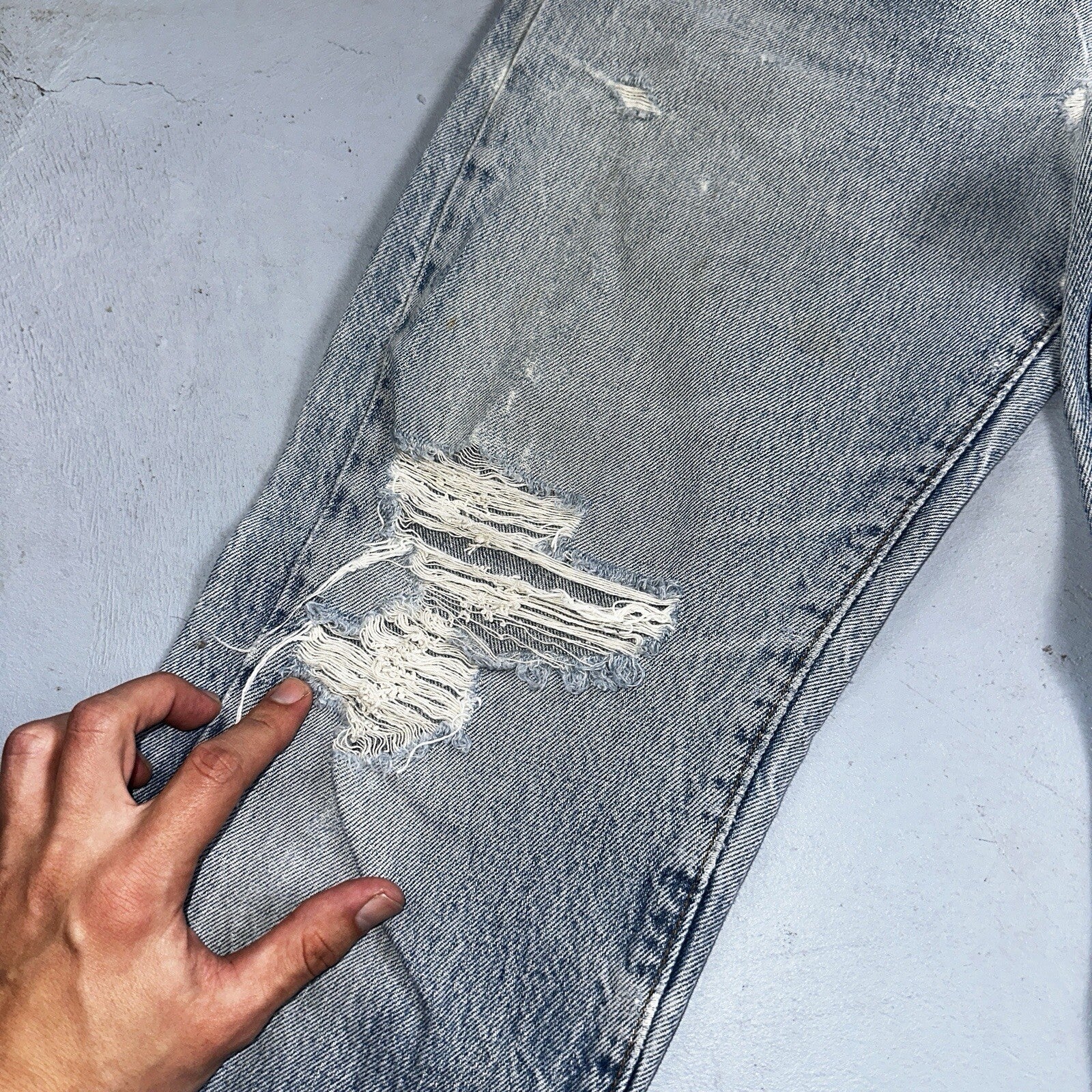 Levis 501 Vintage 80s USA XX Straight Leg Jeans 32x31 Thrashed Wash Act 30x26