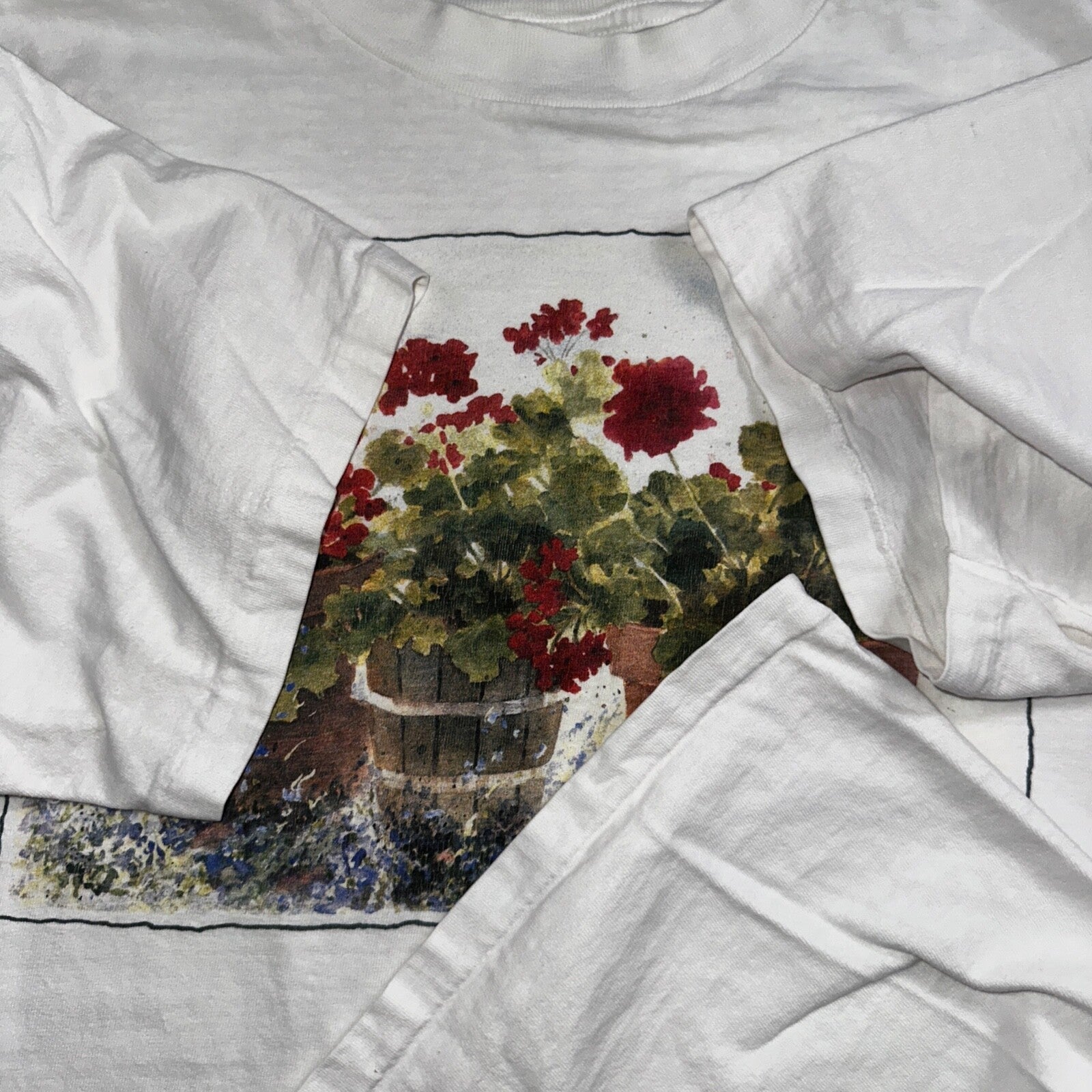 Oneita Flowers VTG T Shirt Art Deco Art Painting Photograph Aesthetic Chill USA