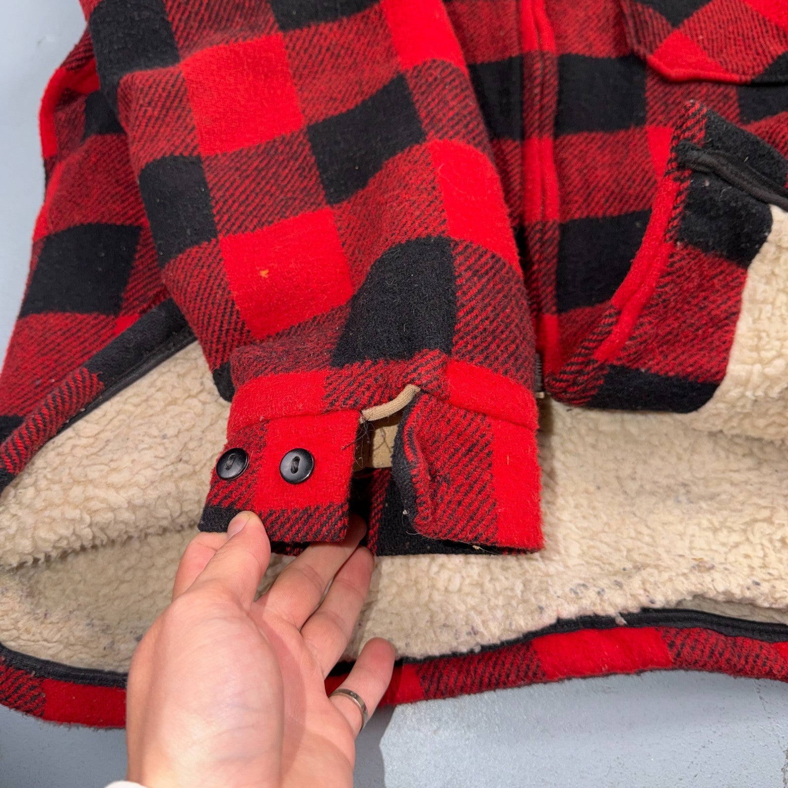 Vtg 80s CAL CRAFT USA Men’s L Red Black Buffalo Plaid Wool Sherpa Hunting Jacket