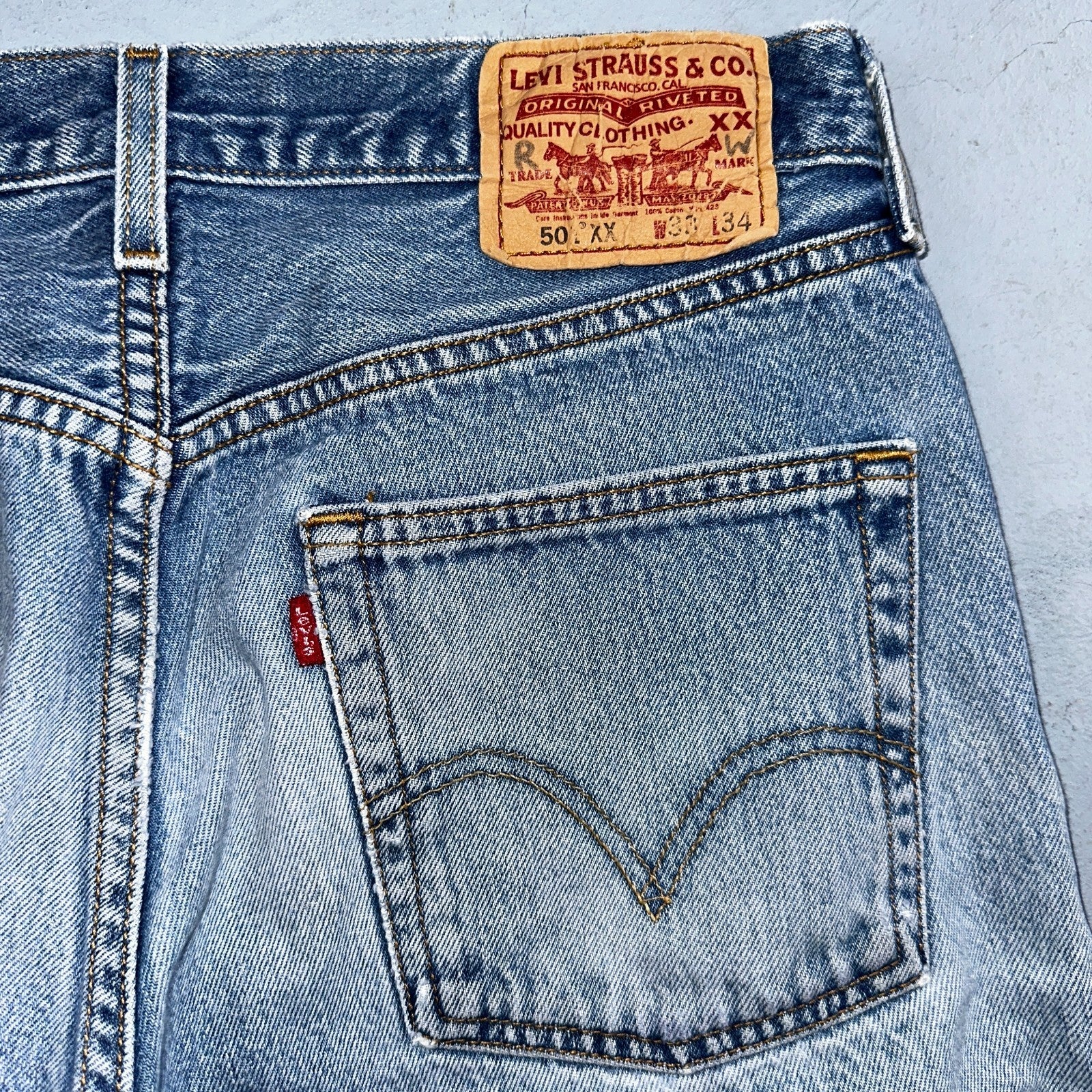 Levis 501 Vintage Y2K 90s XX Straight Leg Jeans Blue Light Wash 33x34 Act 30x31