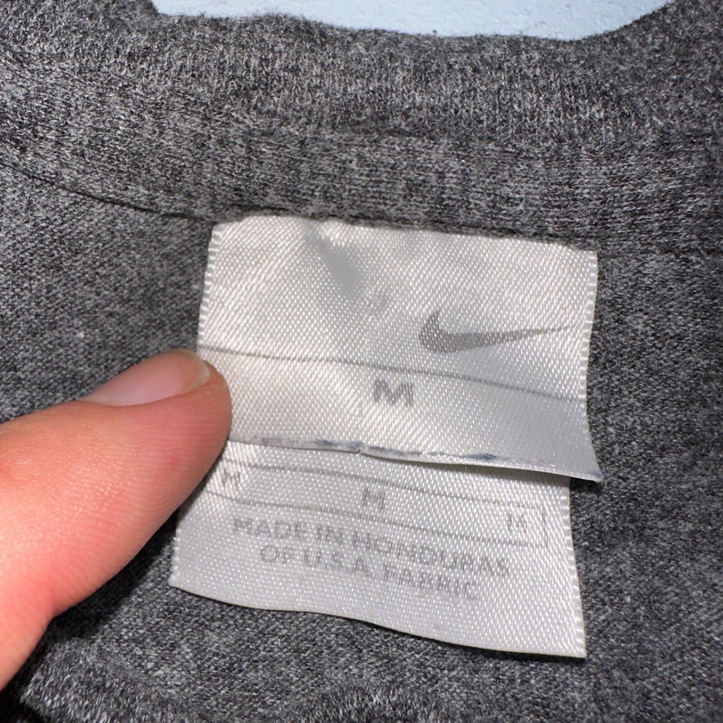 Nike Y2K Silver Tag Medium VTG T Shirt Side Center Swoosh Simple Heather Gray
