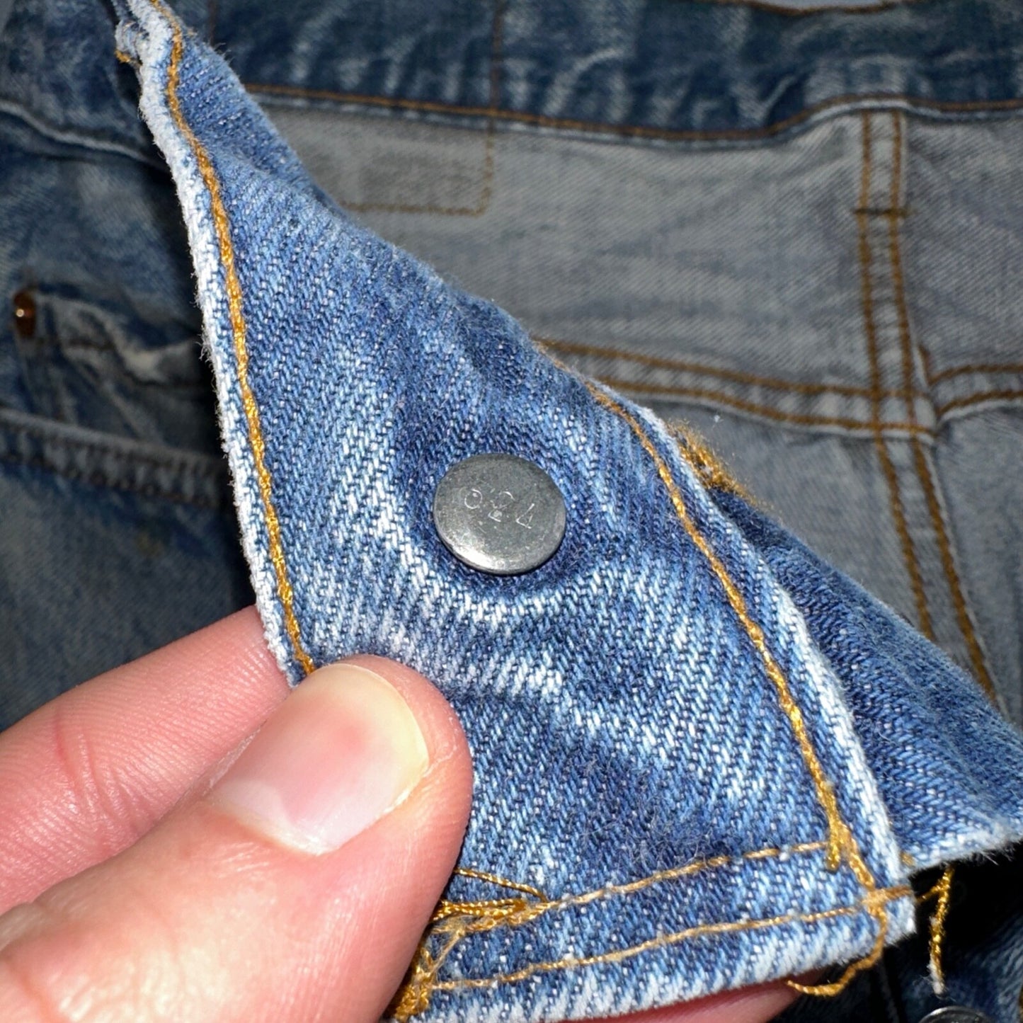 Levis 501 Vintage 80s Redline Selvedge USA XX Jeans Med Wash 32x36 Act 29x32